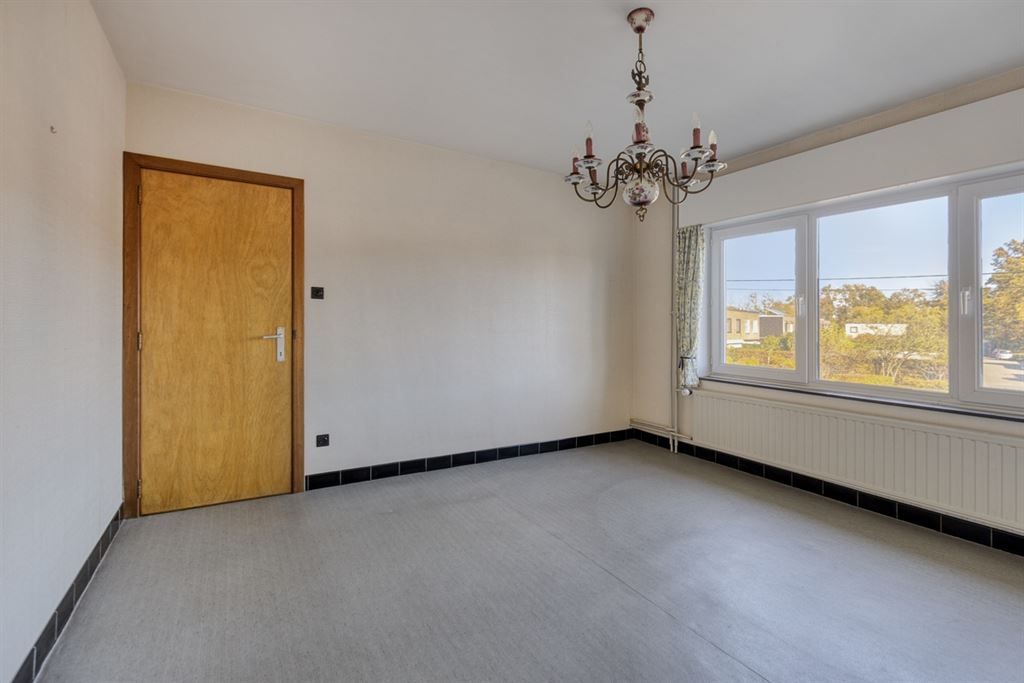 Knappe, te renoveren, woning op een gunstige locatie te Aarschot!  foto 17