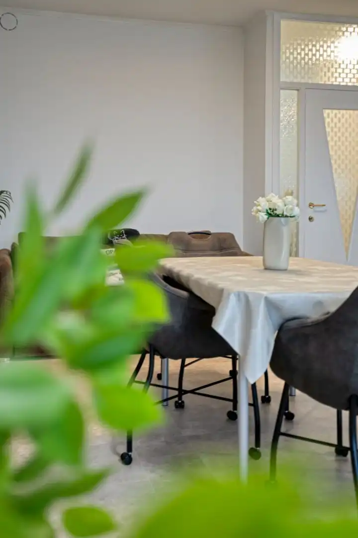 Zeer mooi gerenoveerd appartement met 2 slaapkamers! foto 7