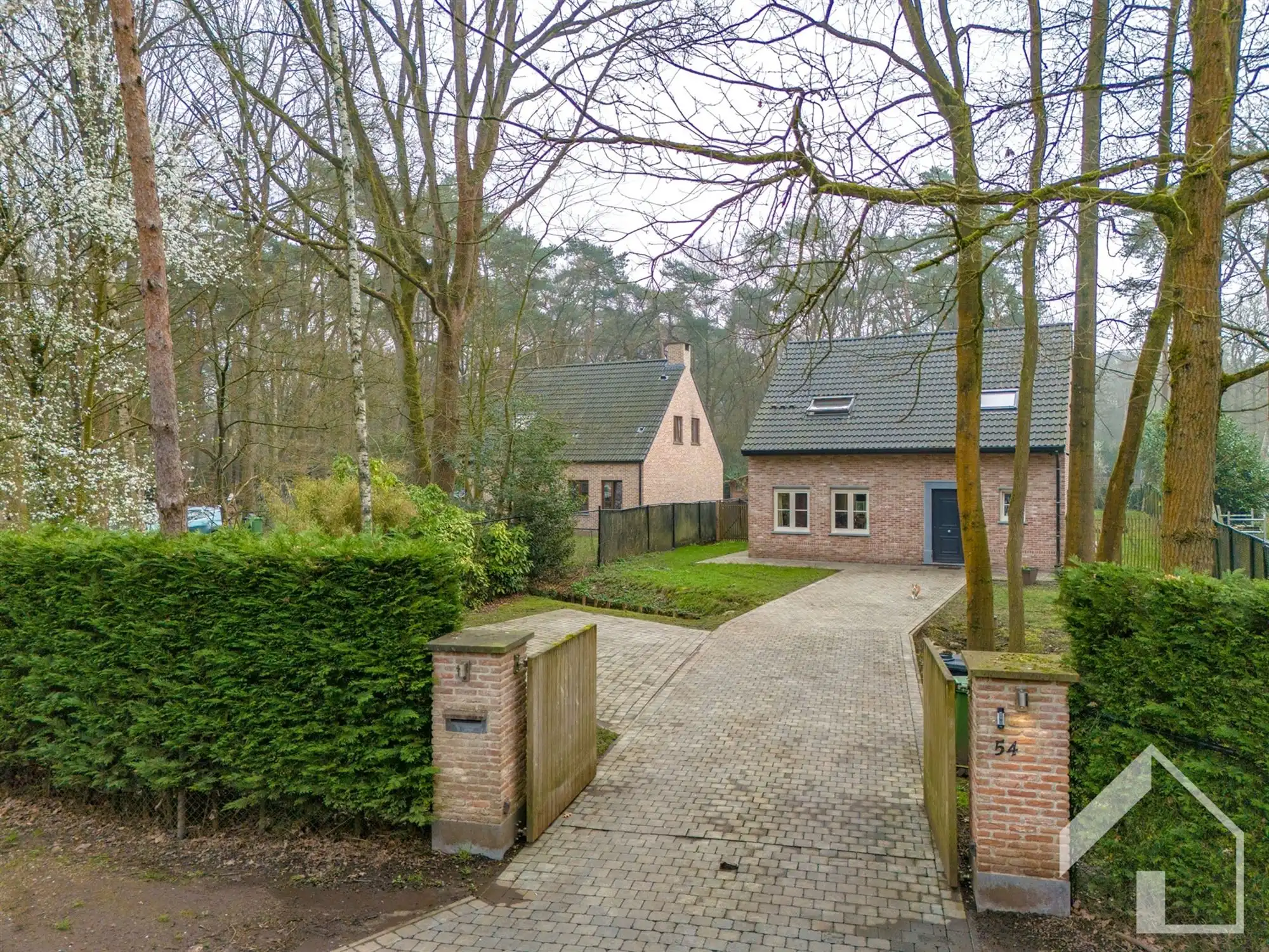 Charmante woning op zeer rustige locatie in Schilde foto 2