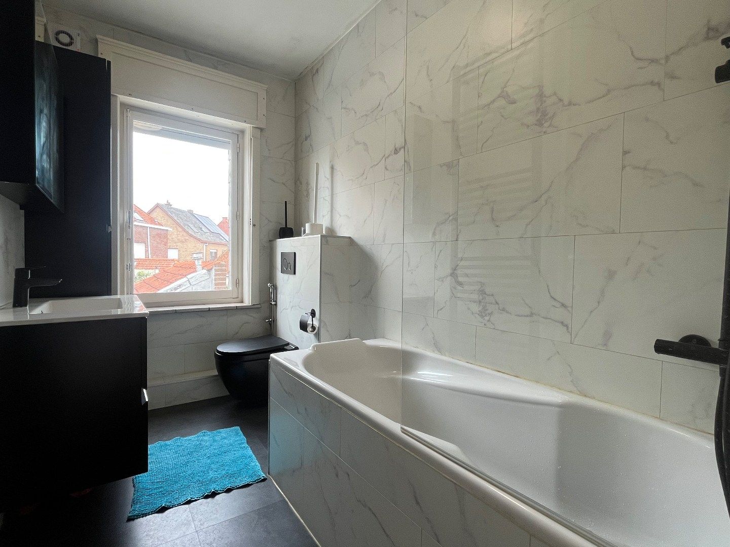 Ruime woning te koop in Harelbeke!  foto 8