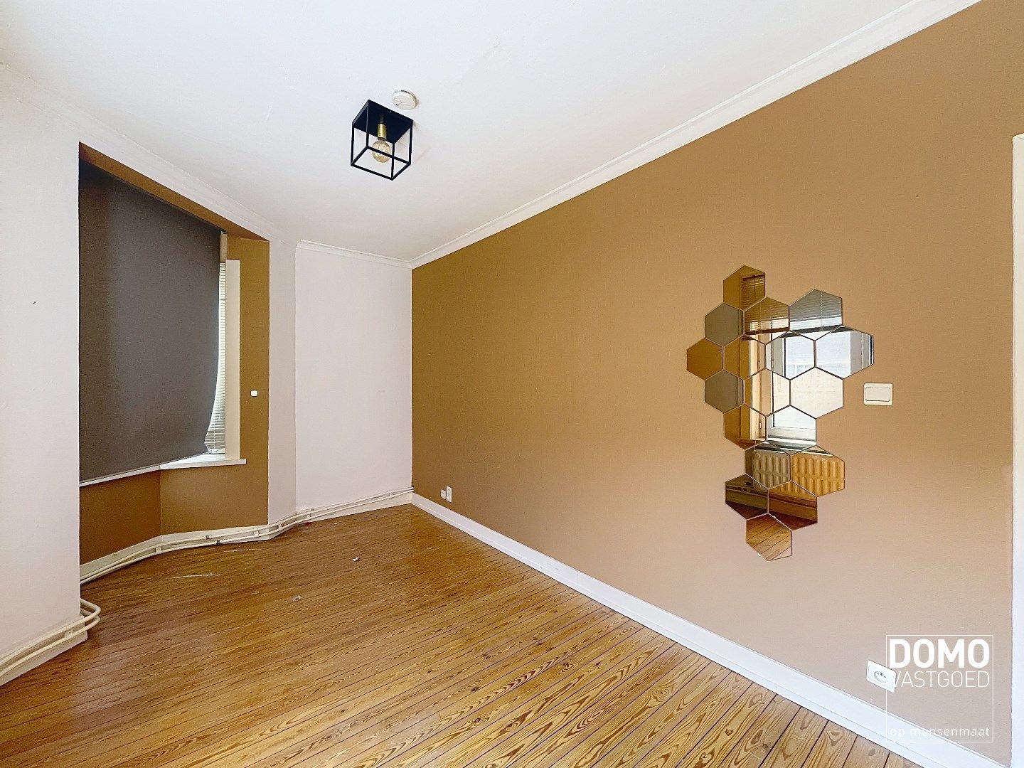 LICHTRIJK APPARTEMENT OP EERSTE VERDIEPING MET INPANDIG TERRAS foto 5