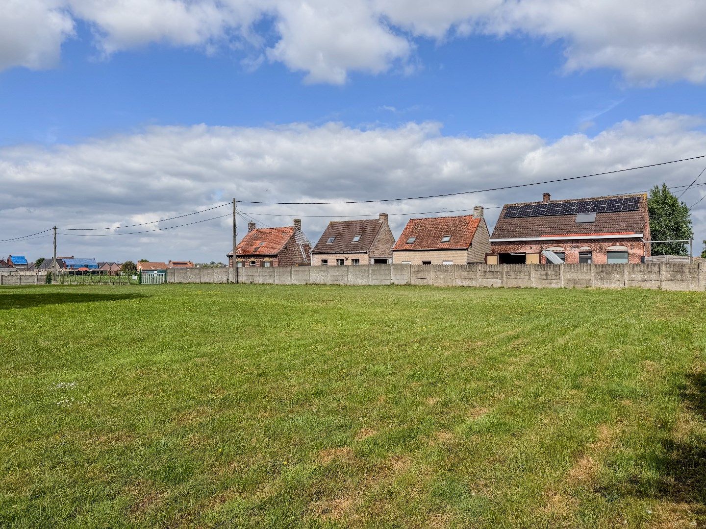 Prachtig stuk projectgrond te Houthulst foto {{pictureIndex}}