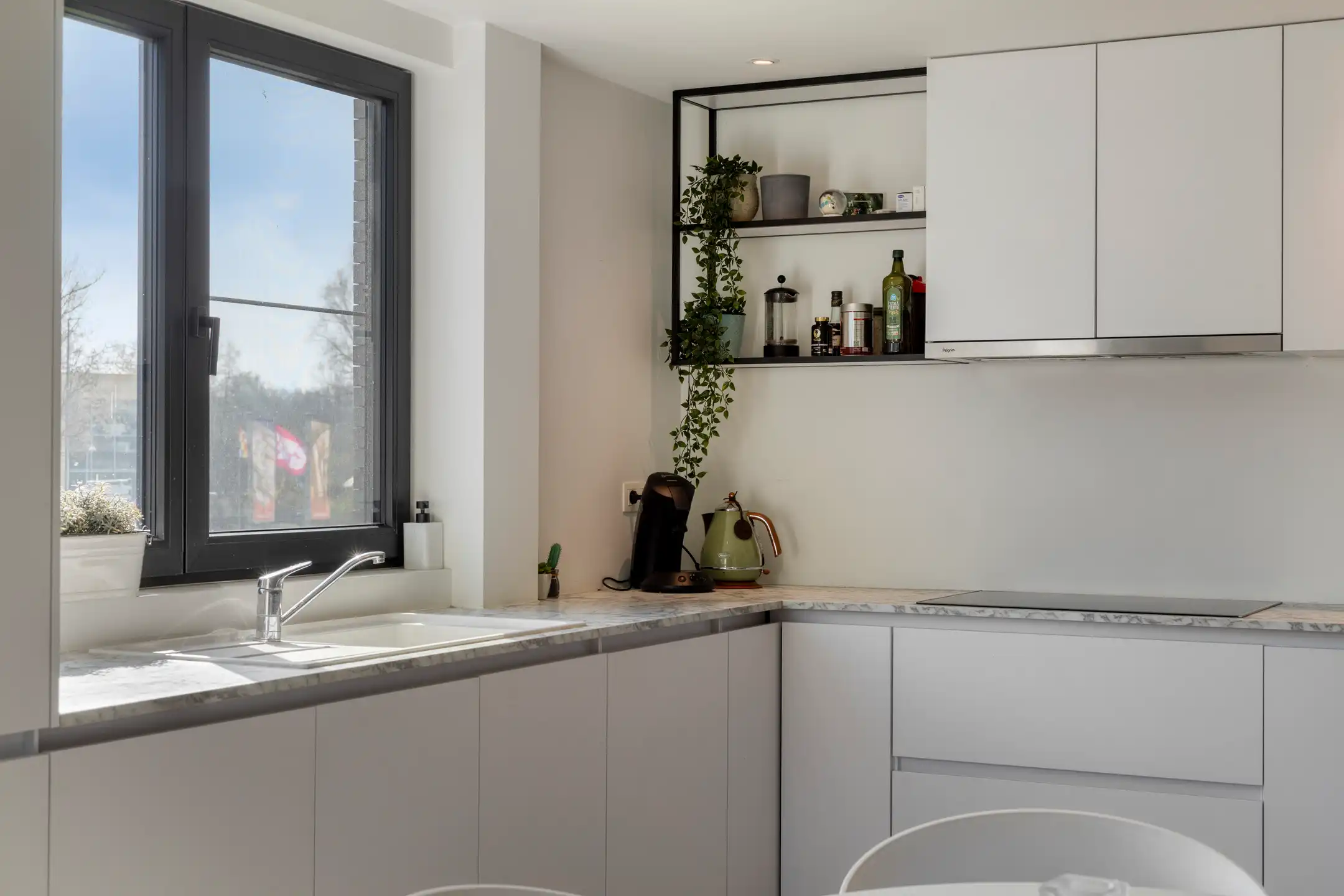 Multifunctionele praktijk met woonst te Mechelen - Zuid foto 24