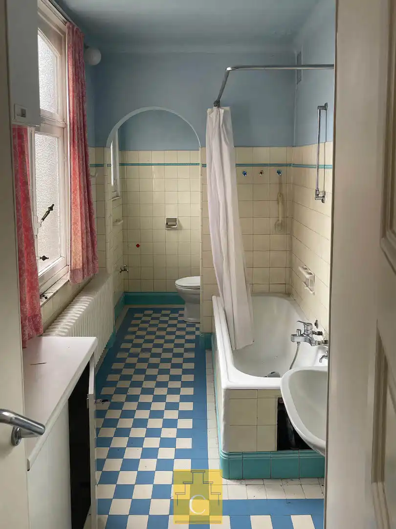 Authentiek herenhuis aan de Sint-Annarei foto 27