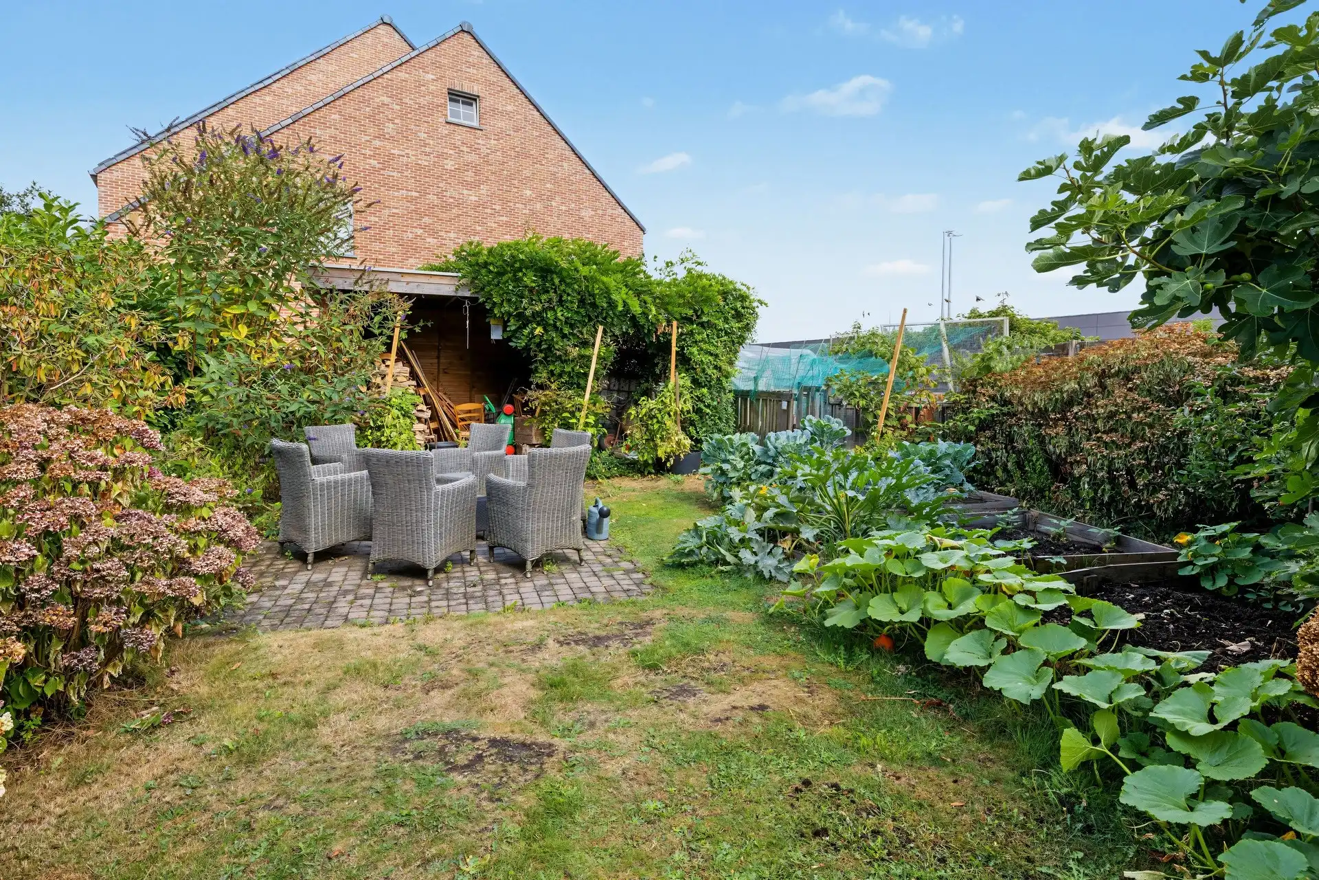Uitstekend gelegen gezinswoning met 3 slaapkamers, losstaande garage en gezellige tuin foto 23