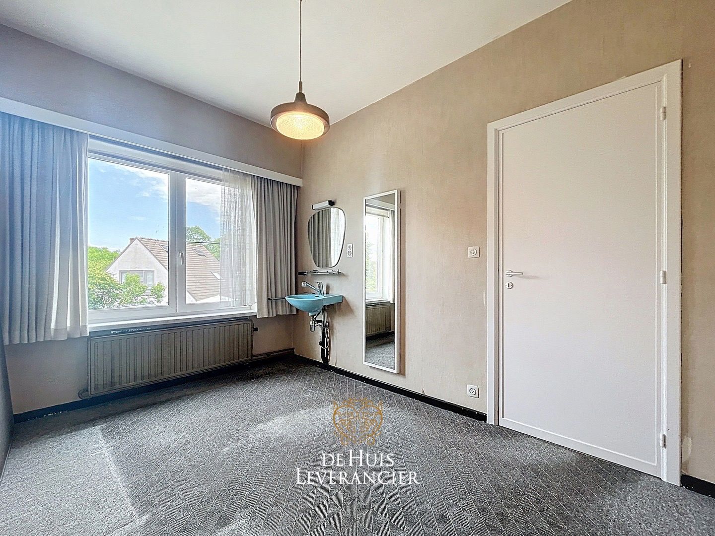 Een huis met potentieel in een buurt met toekomst ! foto 17