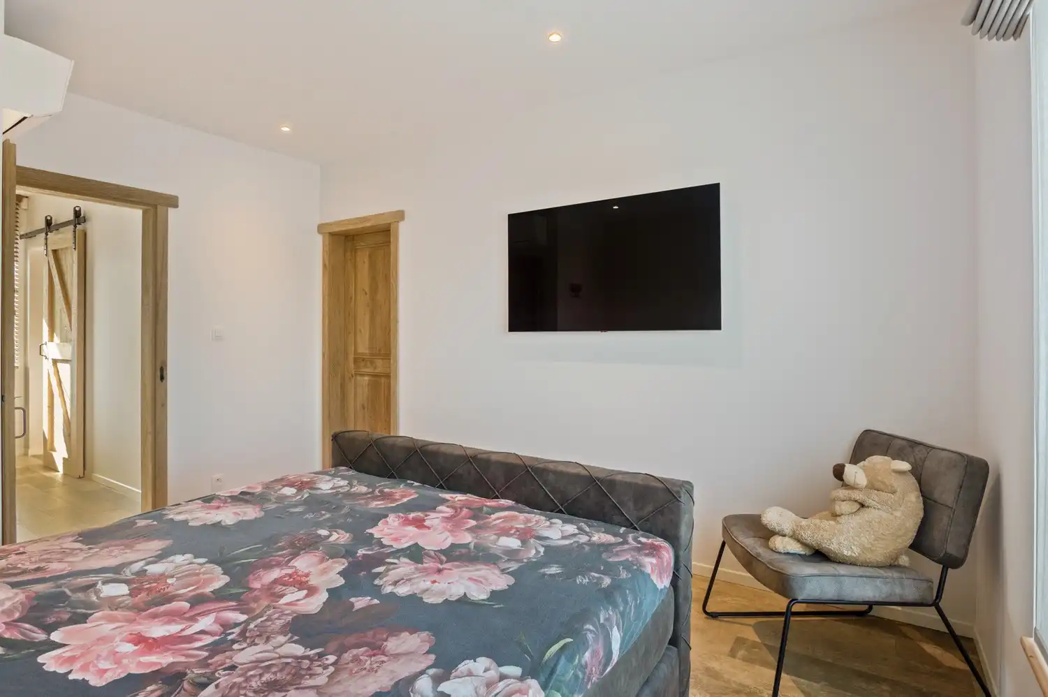Stijlvolle halfopen BEN-woning met 2 slaapkamers en uitbreidingsmogelijkheden op zolder in Wommelgem! foto 19