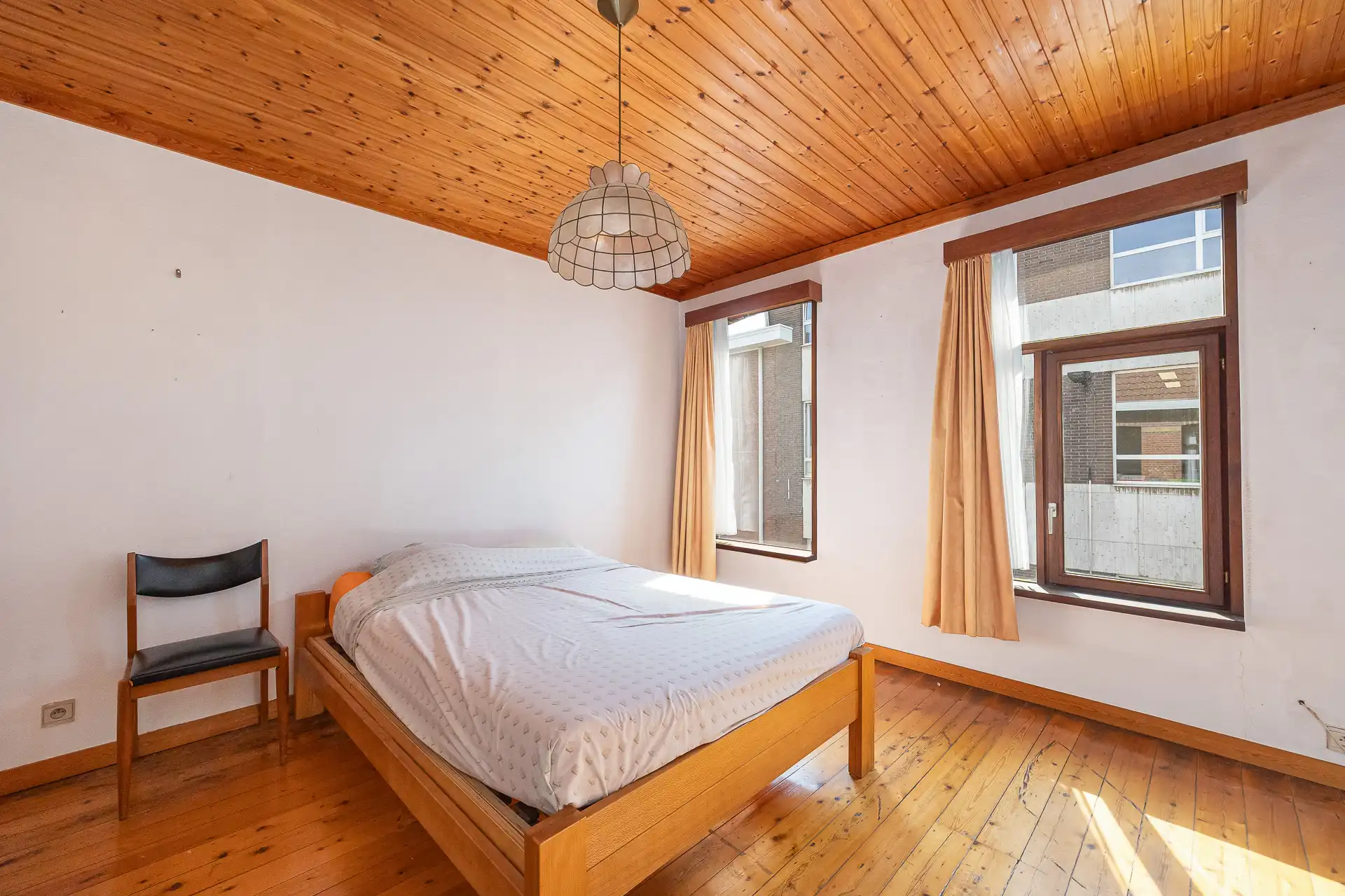 Charmante, centraal gelegen woning met tuinhuis foto 11