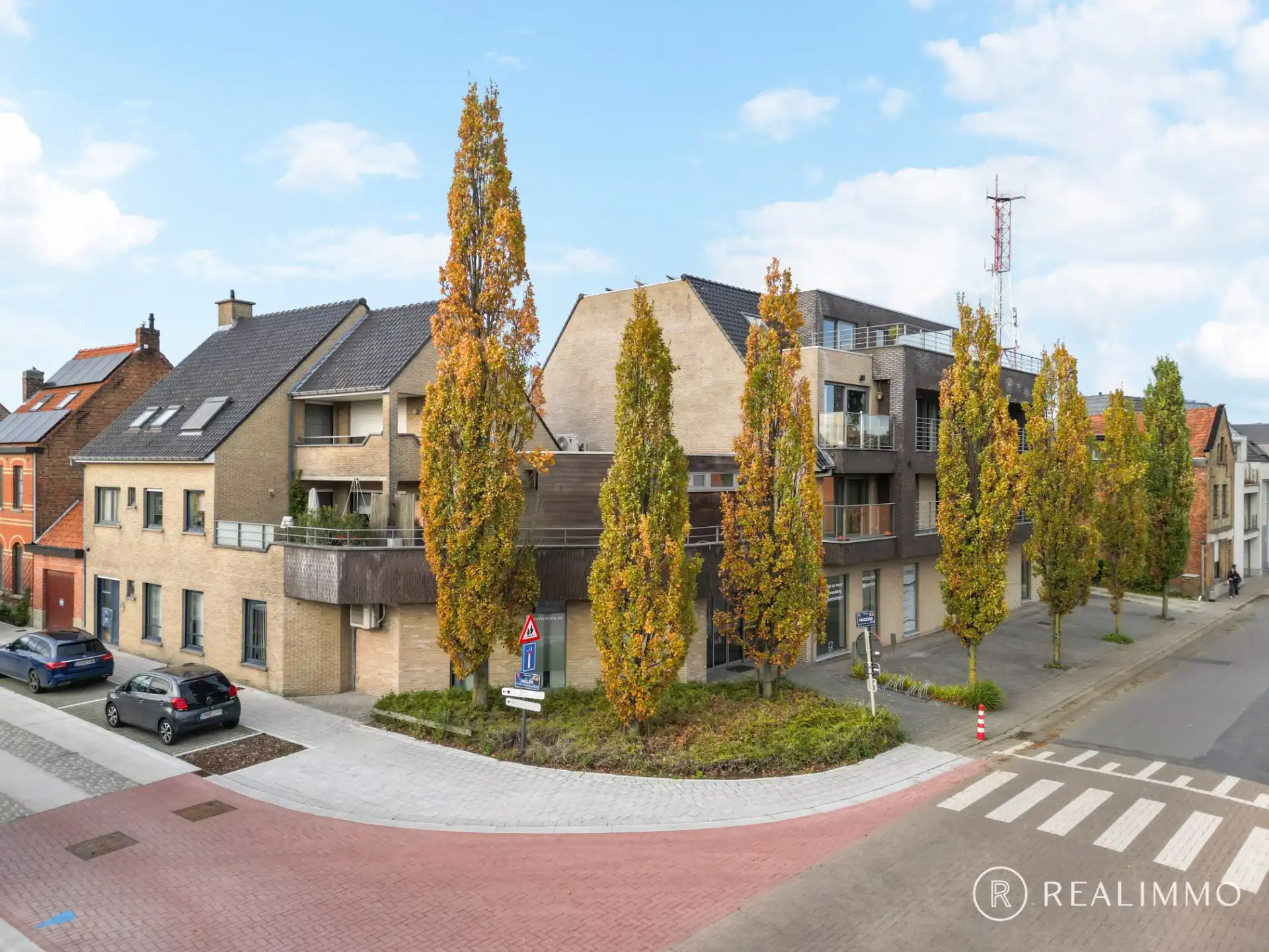 Handelsruimte, kantoorruimte of polyvalente ruimte op A-locatie in Waregem foto 3