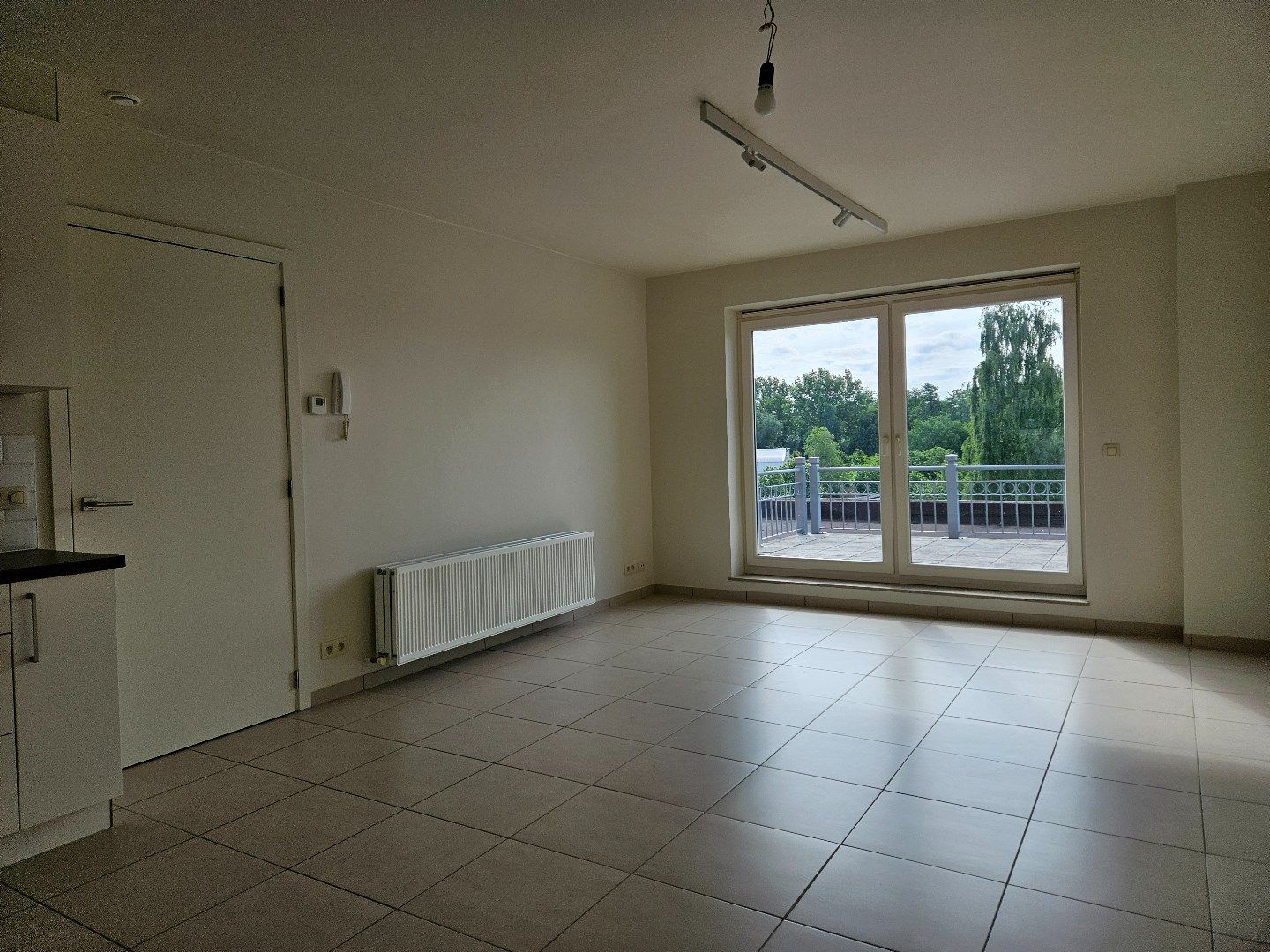 Dakappartement met 1 slaapkamer, terras en garagebox in het centrum van Mol! foto 3