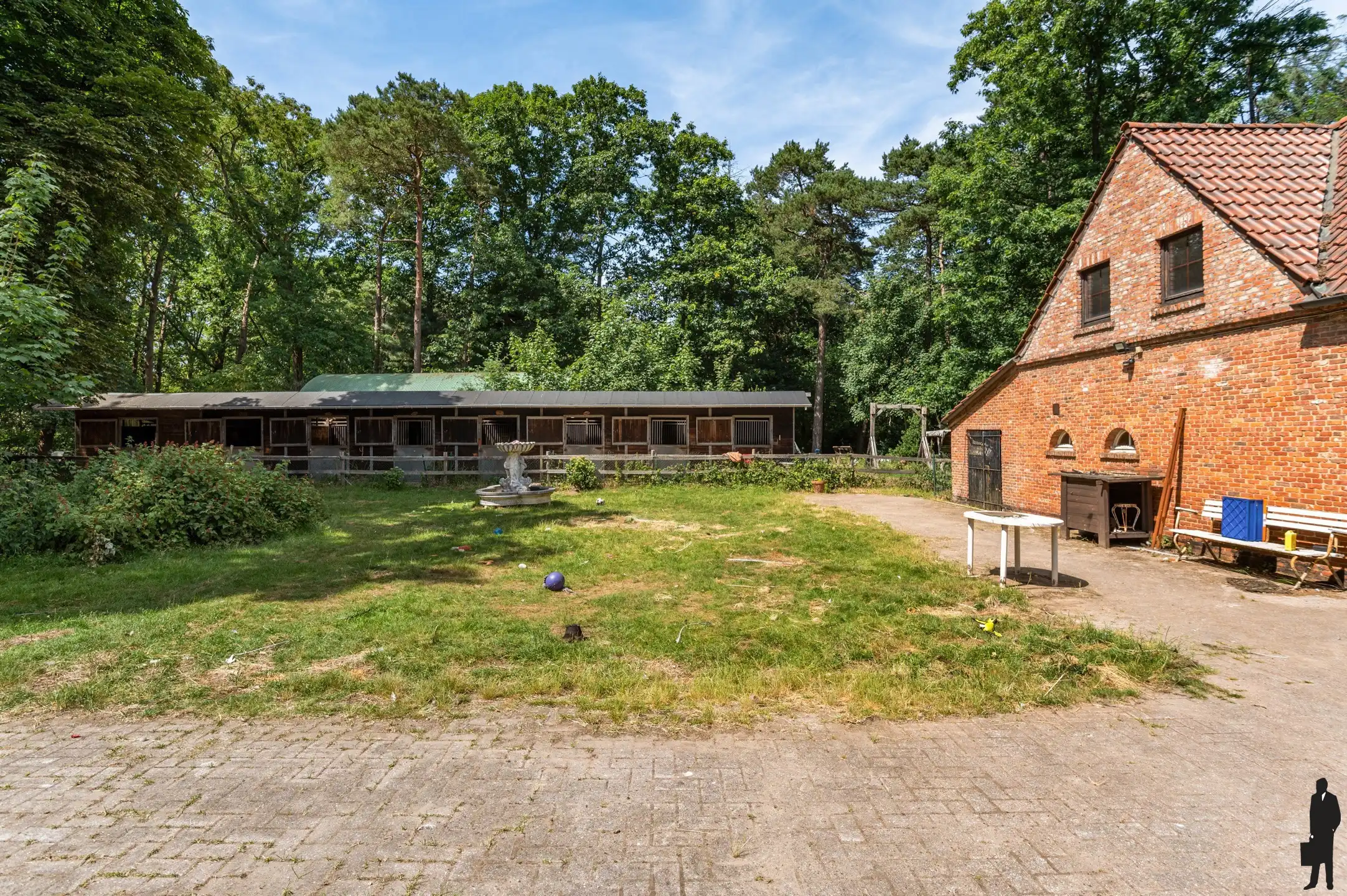 Riante hoeve op uitzonderlijk domein van bijna 10 ha foto 36