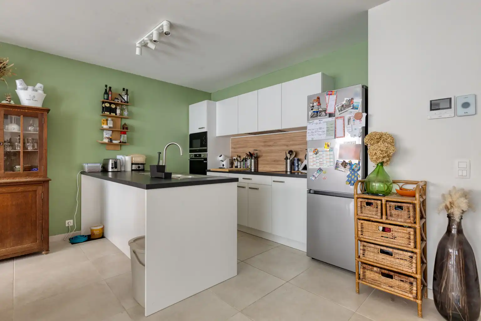 Gelijkvloers 2-kamerappartement voor op een toplocatie foto 9