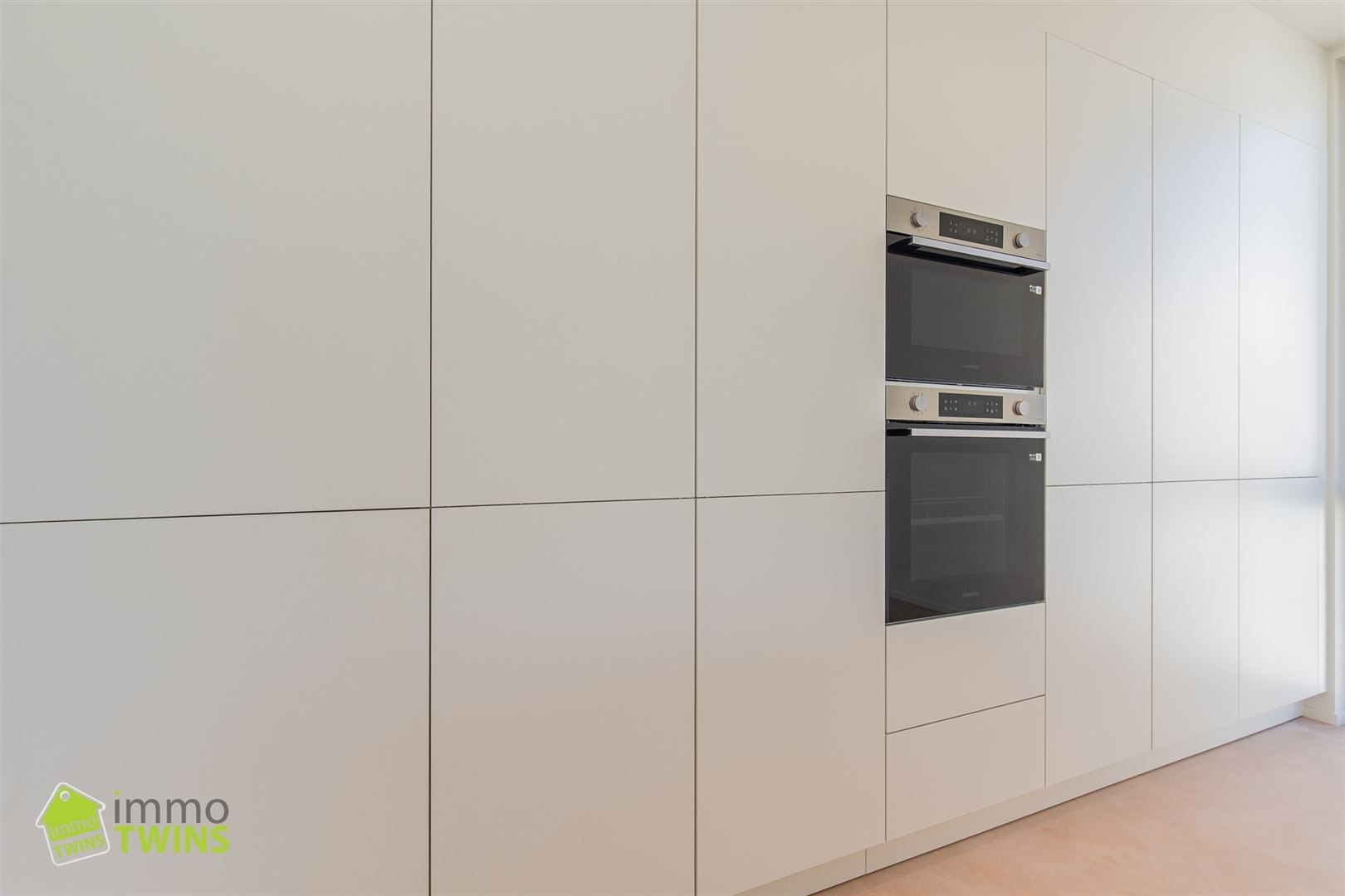 Uitzonderlijke penthouse op toplocatie te Sint-Onolfsdijk foto 9