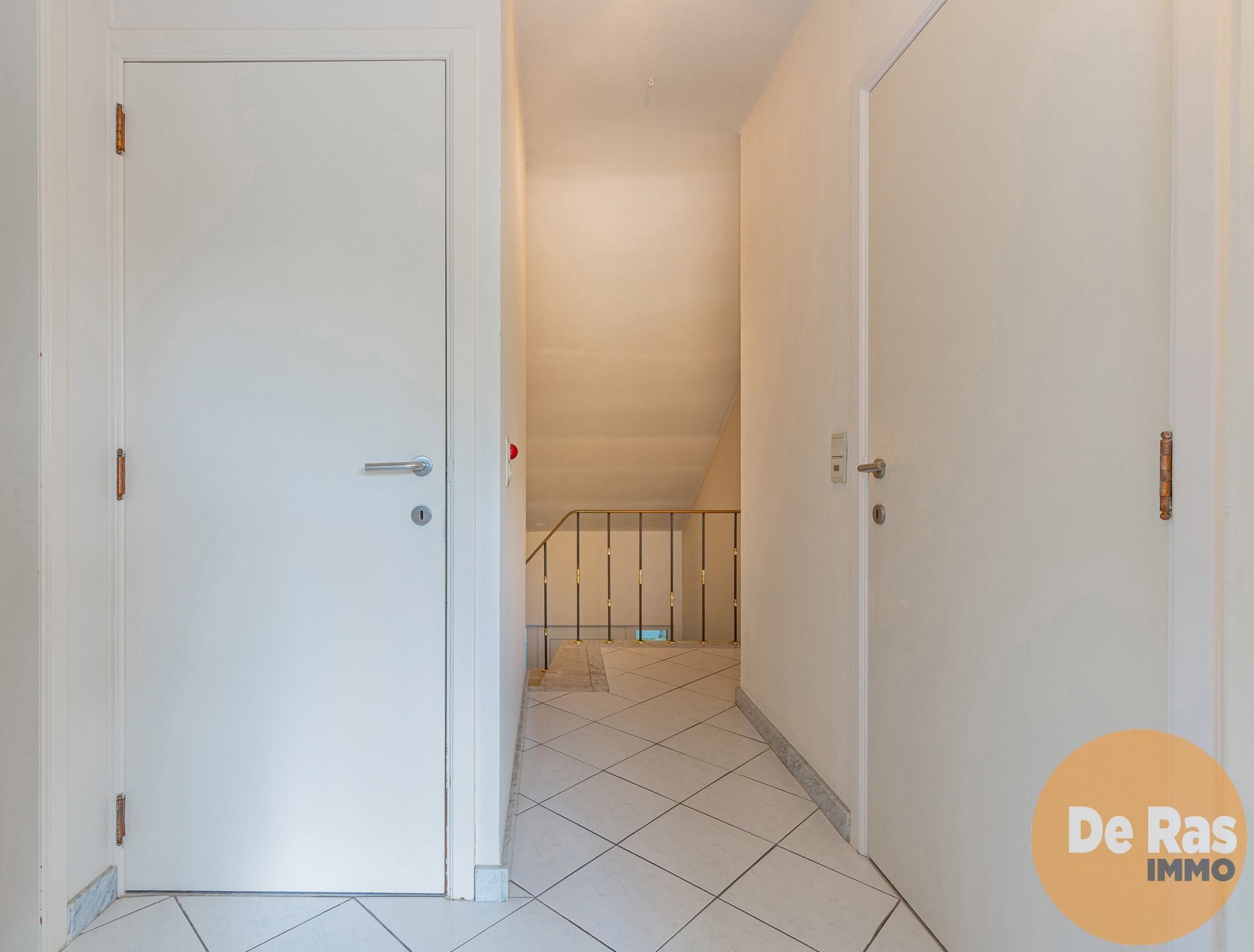 GEZINSWONING MET 4 SLAAPKAMERS EN TUIN foto 19