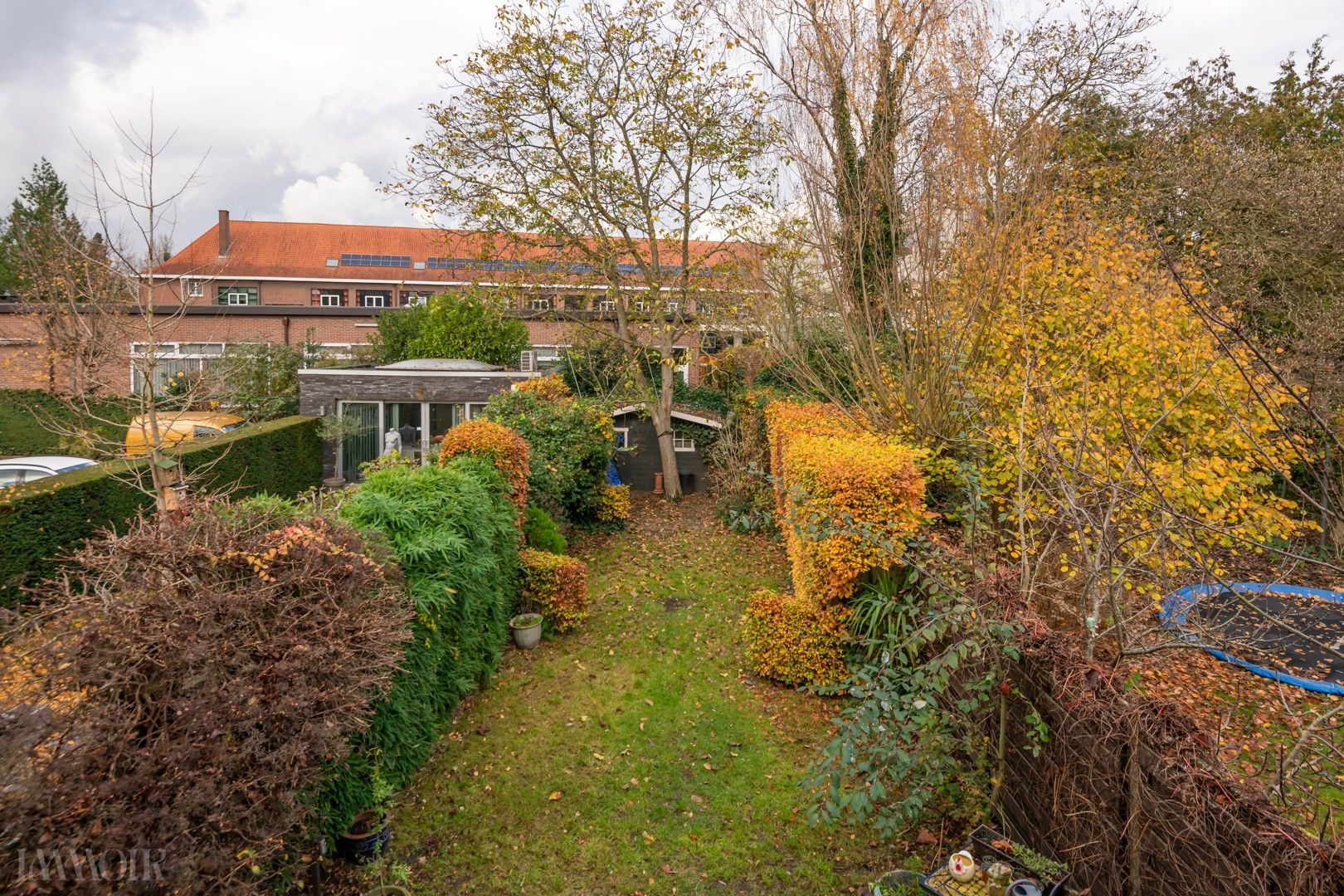 Prachtig gerenoveerde woning met praktijk/studio in hartje Schoten. foto 13