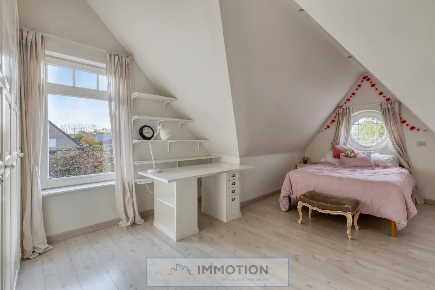 Ruime villa met 6 slaapkamers op mooi perceel in villawijk te Marke foto 23