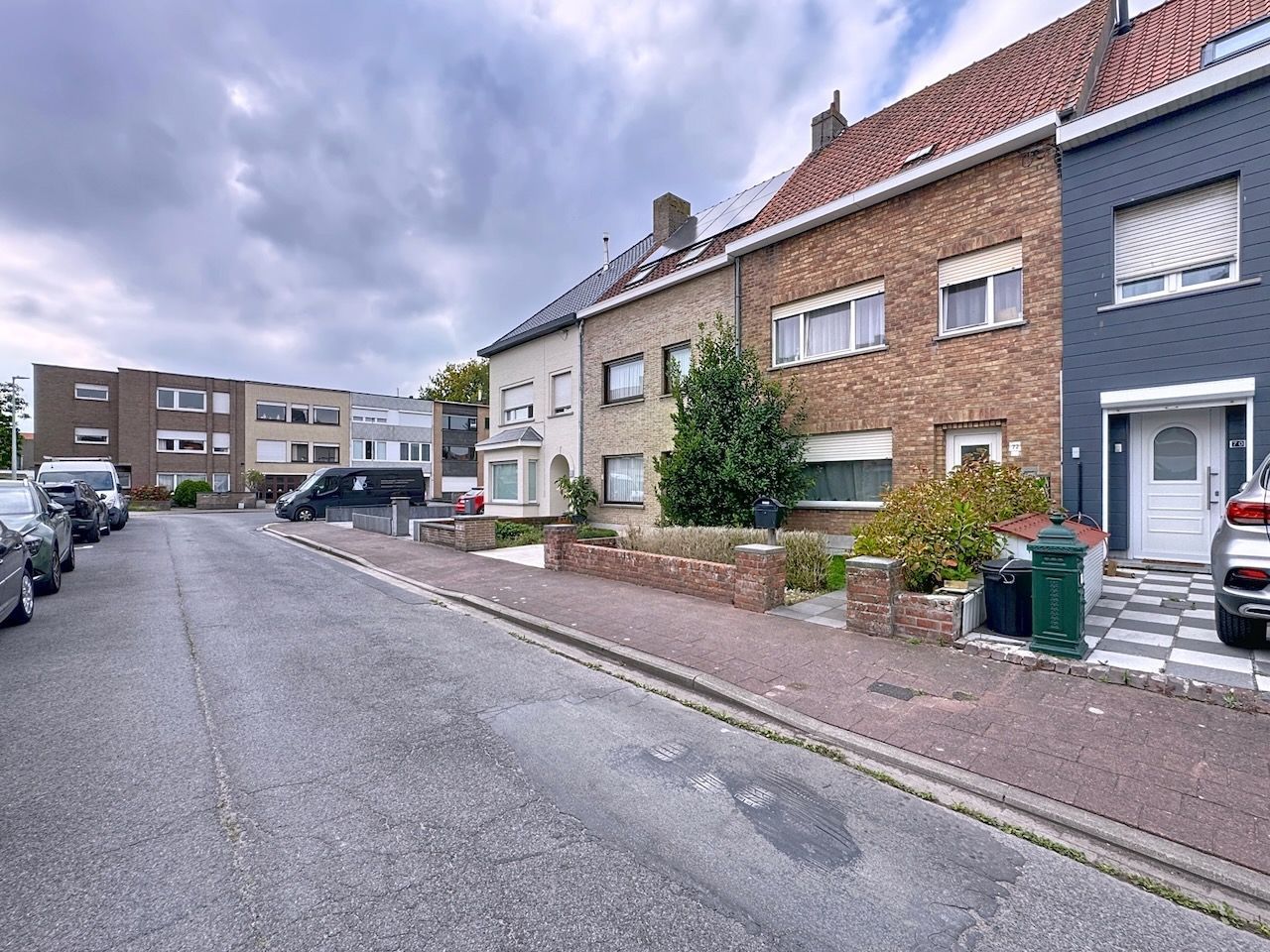 Zeer aangenaam gelegen, praktische gezinswoning met voortuintje in het dorp van Heist foto 28