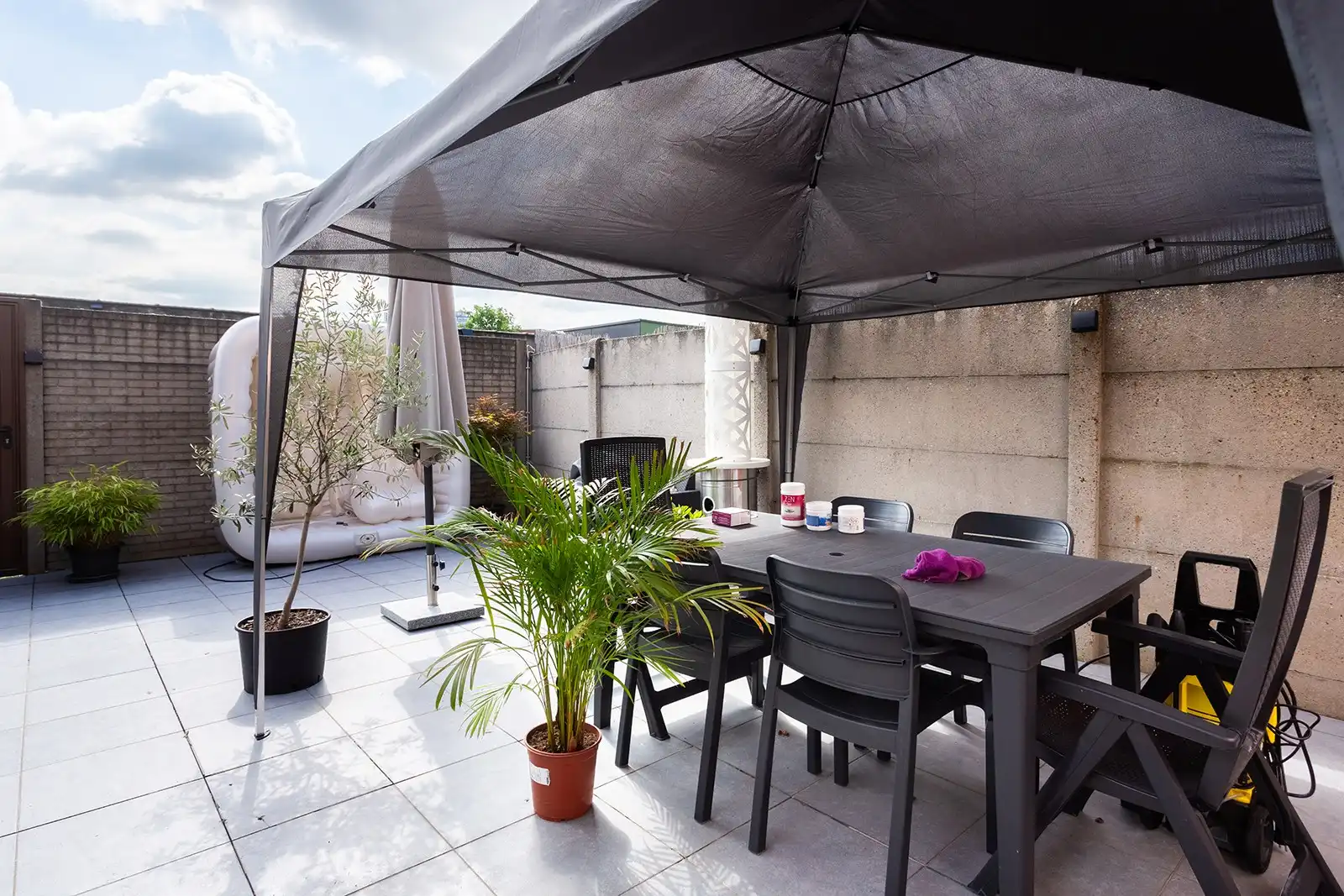 Opbrengsteigendom met 6 appartementen en 9 garageboxen foto 13