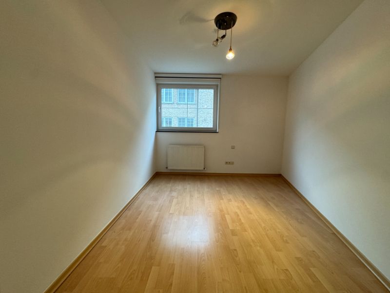 IN OPTIE! Instapklaar 2 slpk appartement nabij centrum Geel. foto 16