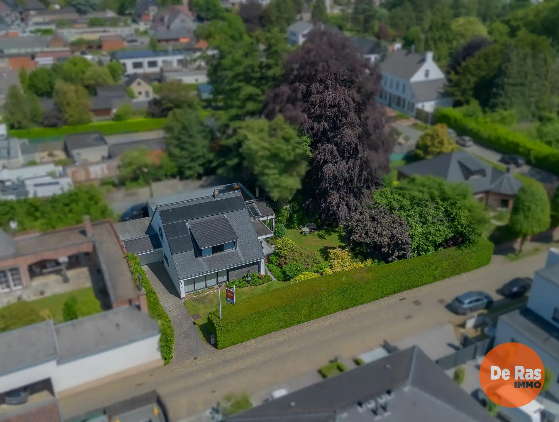 NIEUWERKERKEN - Leuke tijdloze open bebouwing in het centrum foto 4