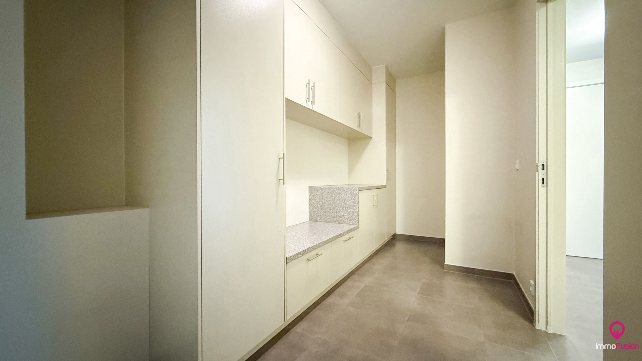 Stijlvol serviceflat met comfort, rust en zekerheid! foto 33