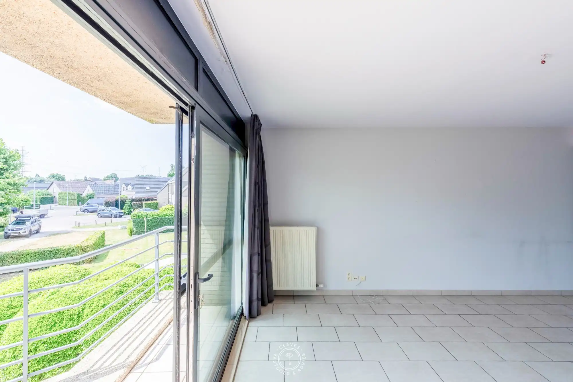 Ruim appartement met drie slaapkamers en zonnig terras foto 7