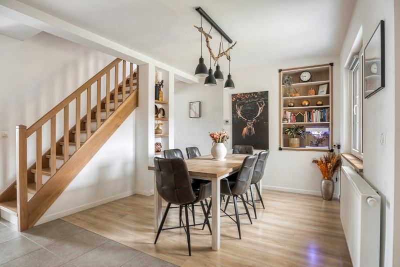 Instapklare halfopen woning met grote tuin en 3 slaapkamers TE KOOP in Meulebeke! foto 4