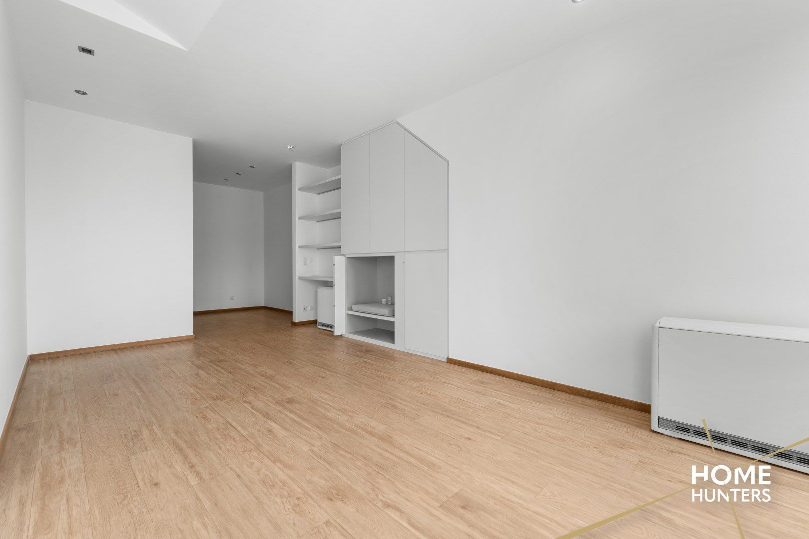 Instapklaar appartement met zonnig terras op toplocatie in Ieper foto 8