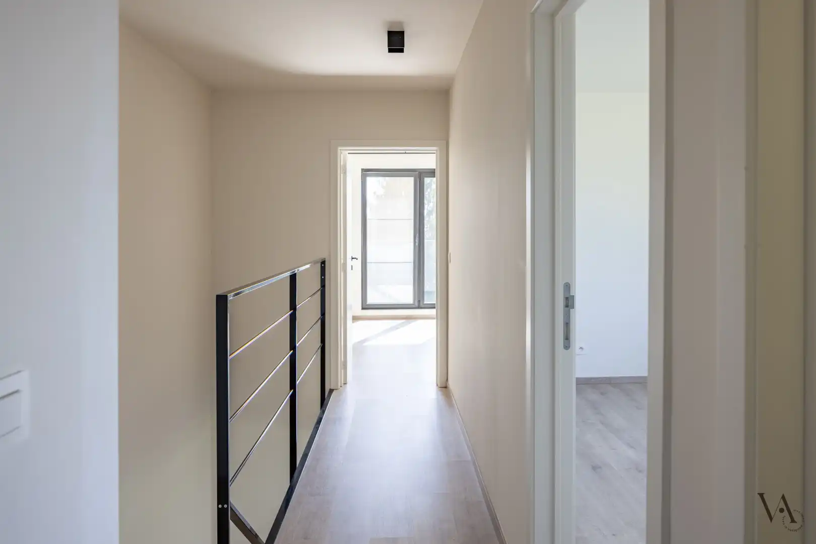 Recente driegevelwoningen met 3 slaapkamers, garage en tuin in Linden foto 11