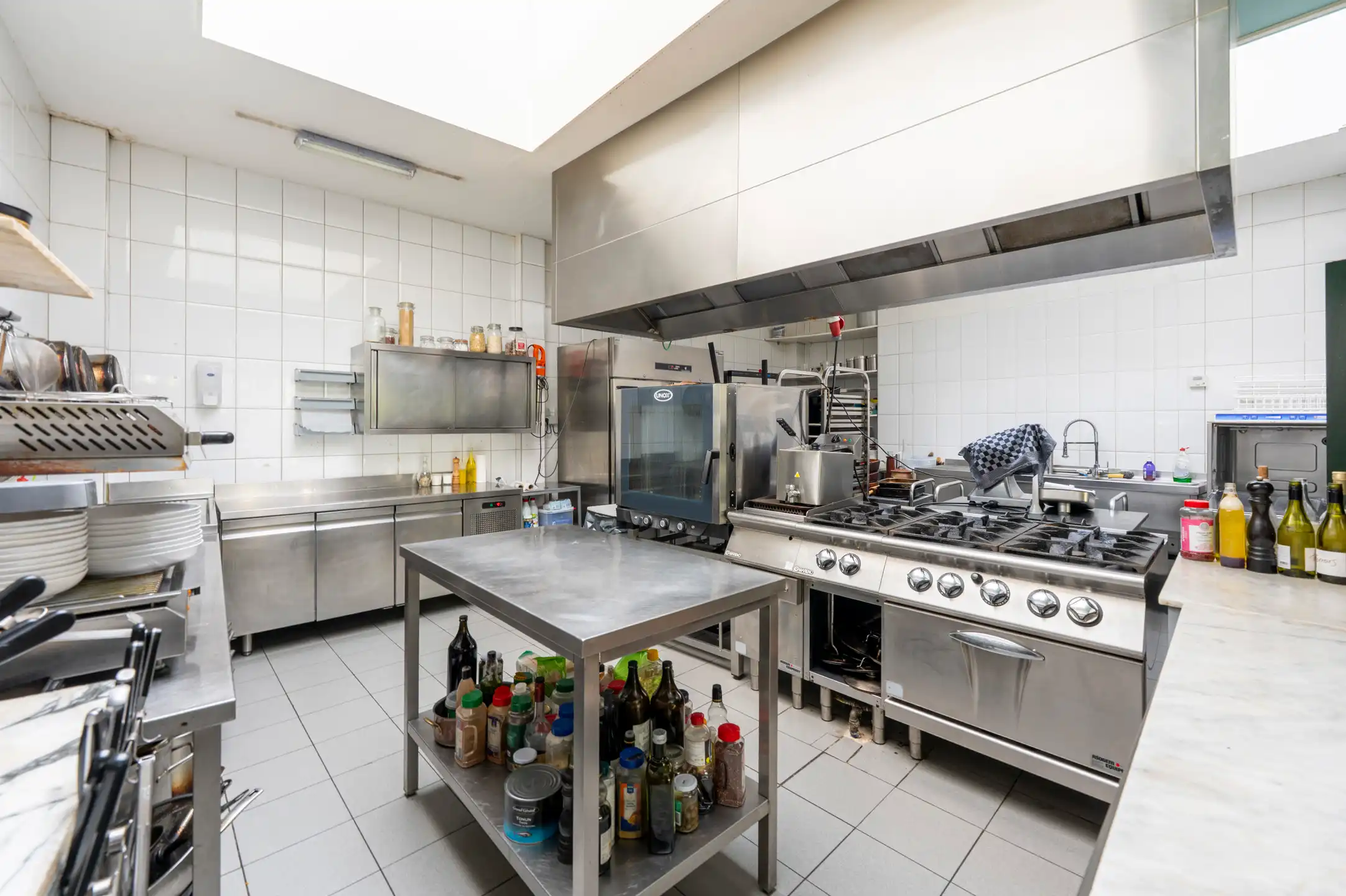 Uniek handelspand met triplex en garage - Investeringskans! foto 7