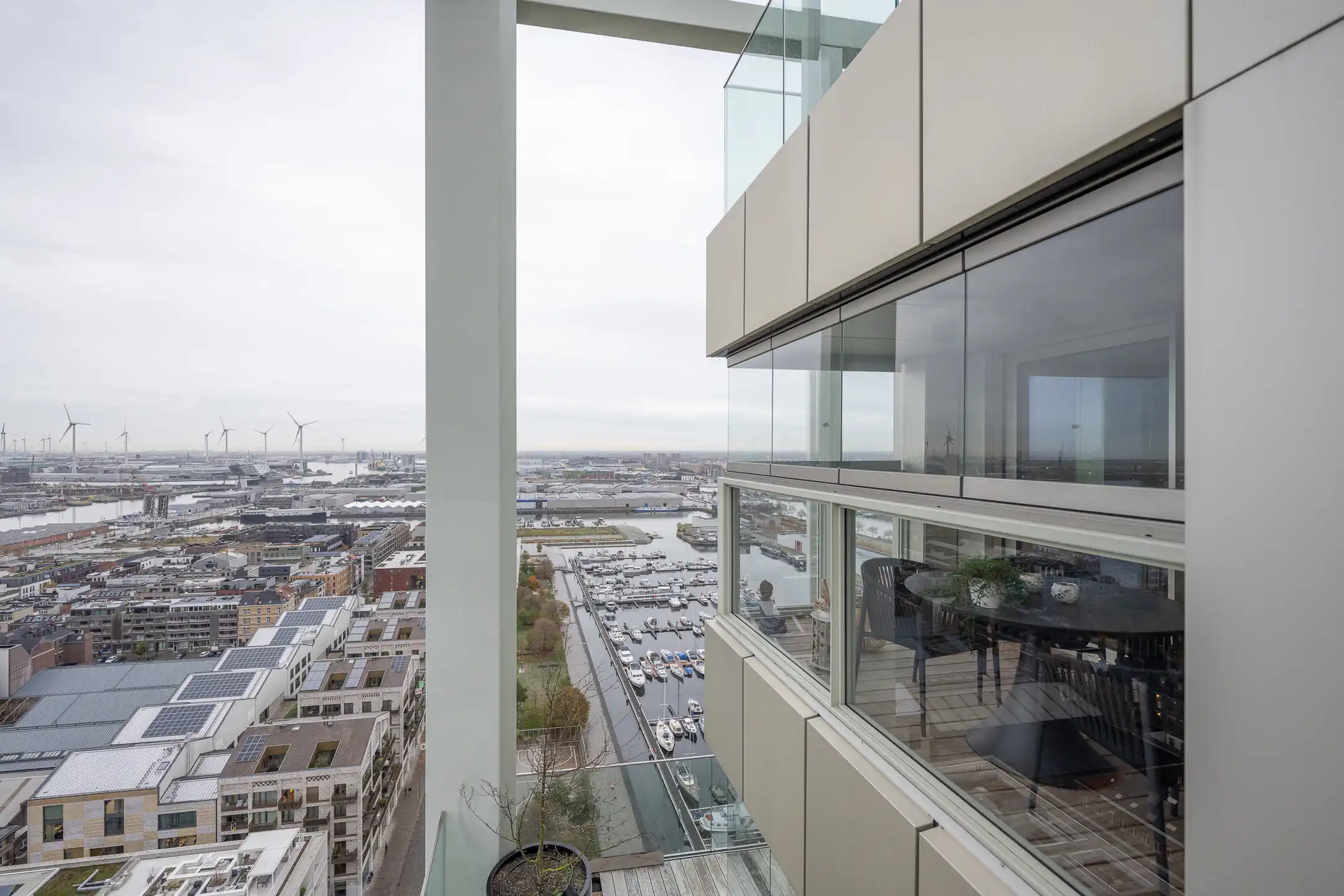 Luxe en energiezuinige penthouse met 3 slaapkamers en terras foto 17