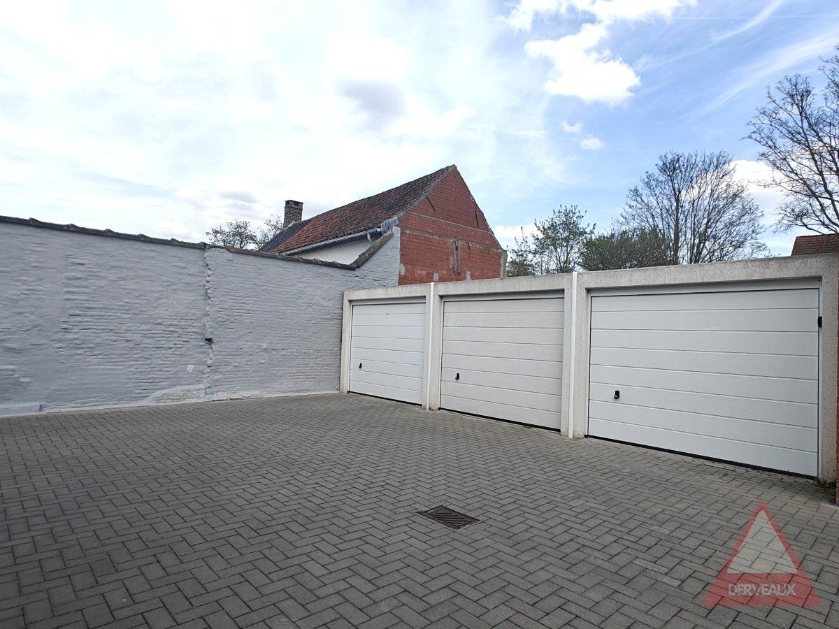 Hooglede – Garage te koop in het centrum foto 4