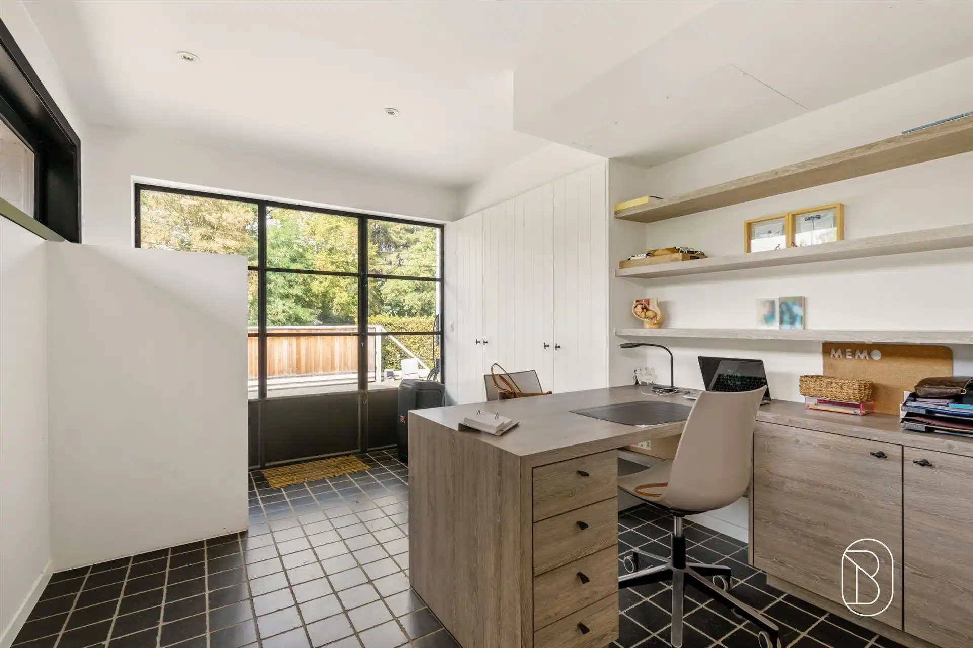 Grote architectenwoning met mooie tuin + bijgebouw foto 14