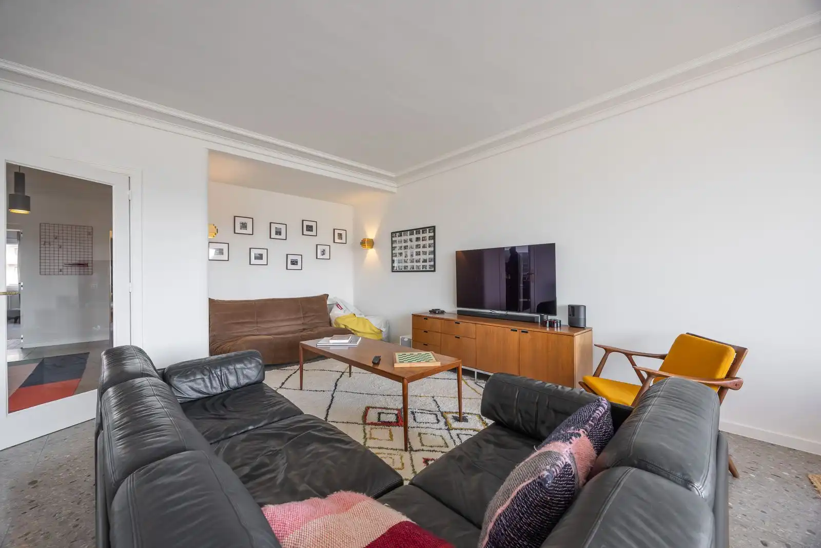 Exclusief appartement met lateraal zeezicht, veel lichtinval en twee grote slaapkamers. foto 3