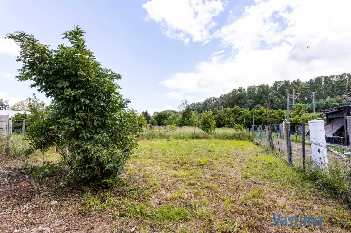 Te renoveren woning met 3 slaapkamers, garage en tuin foto 20