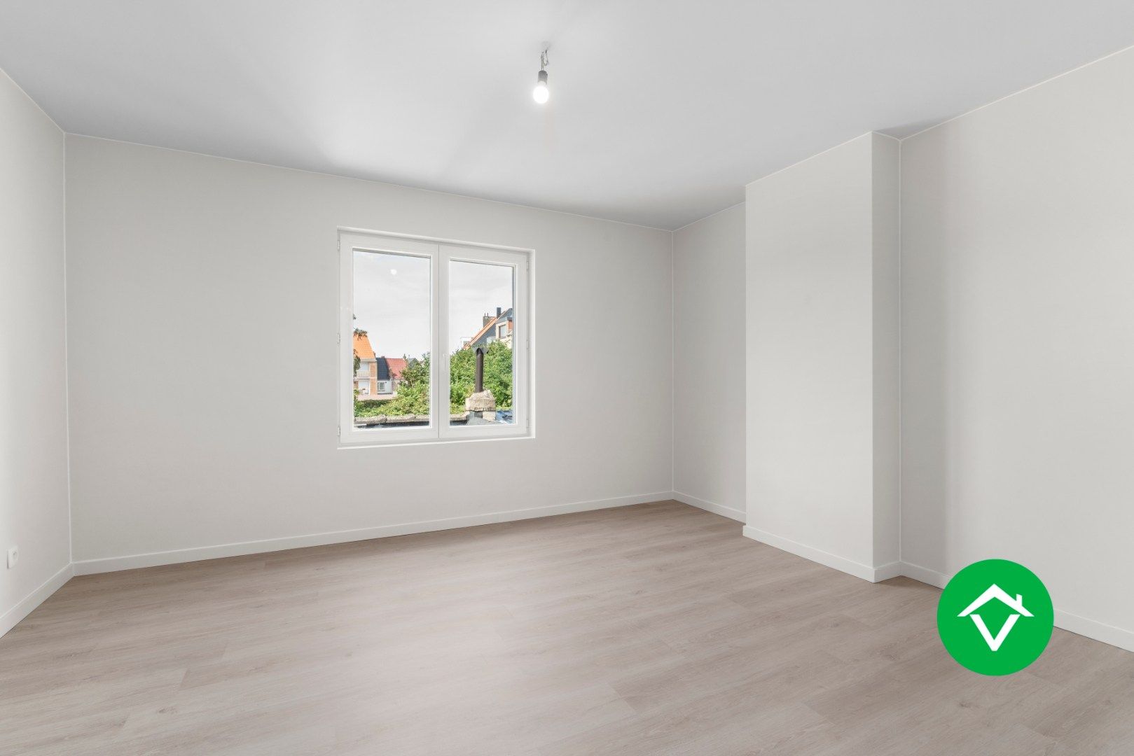 Instapklare rijwoning in hartje Gistel – gerenoveerd in 2025 foto 14