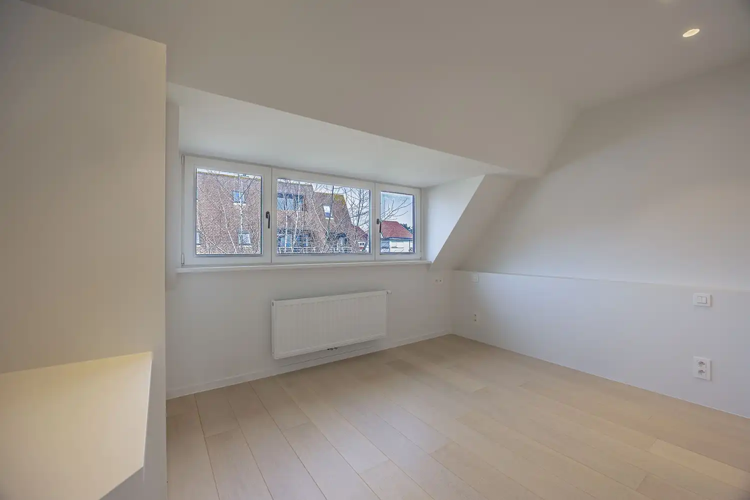 Exclusieve gerenoveerde koppelvilla vlak bij zee met 8 slaapkamers foto 26
