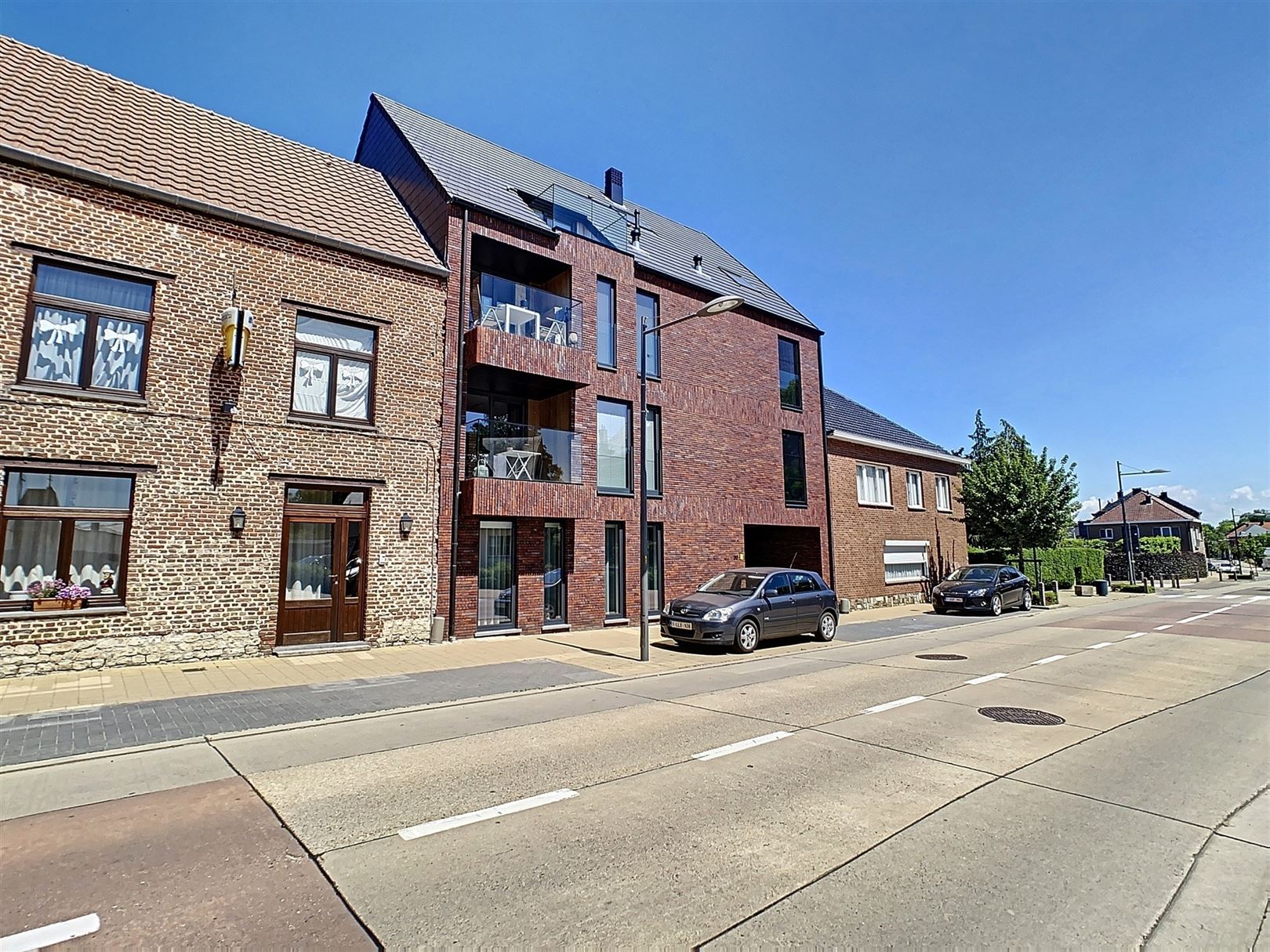 Mooi dakapp met 2 slpks, incl parking foto 33