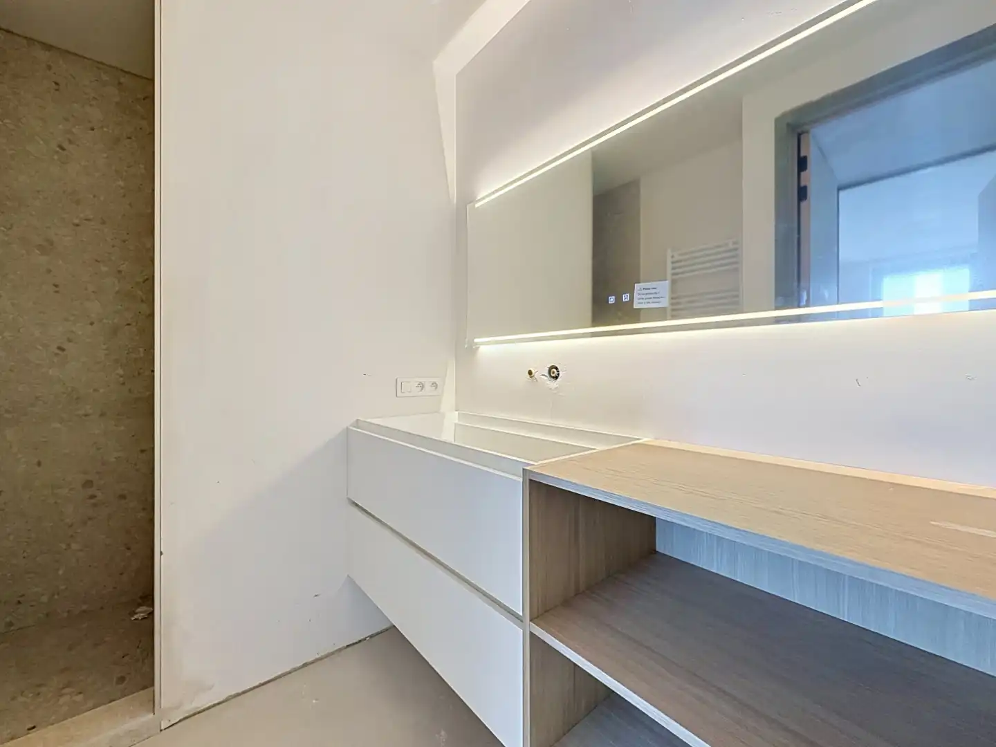 Zongericht hoekappartement te Sint-Idesbald. foto 6