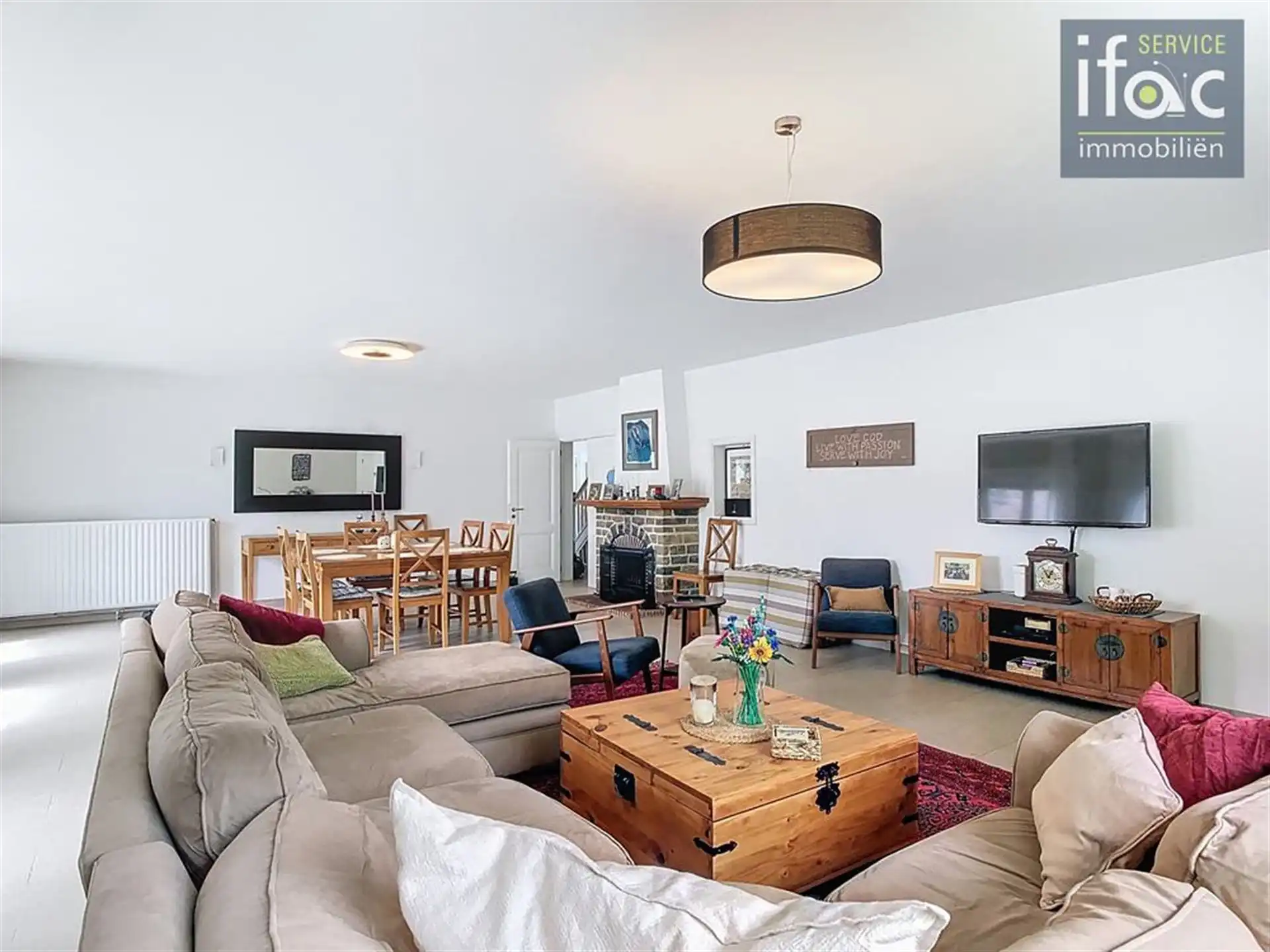 Prachtige villa op toplocatie, 6 slaapkamers en 2 badkamers foto 7