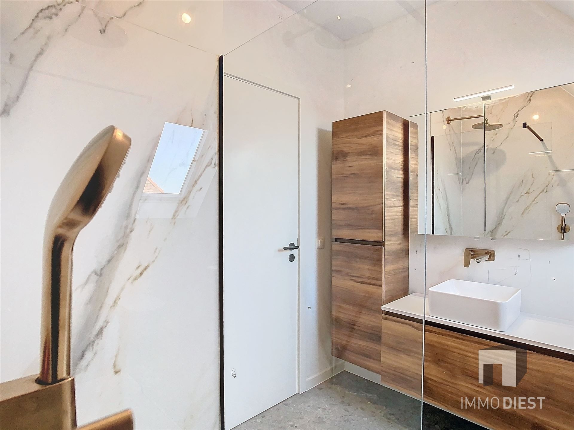 Luxe duplex met 3 slaapkamers en groot terras foto 21
