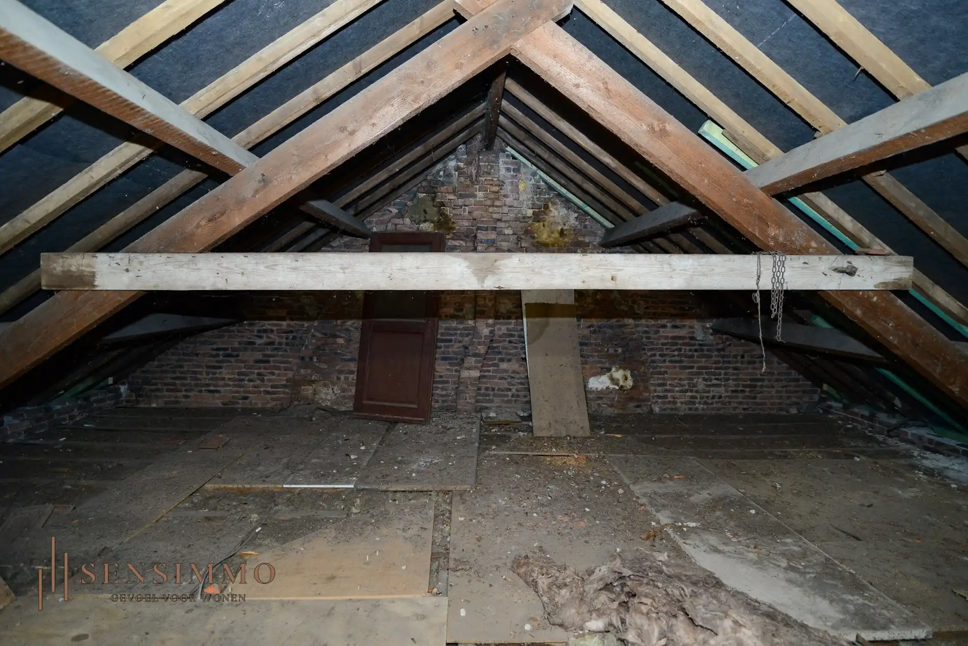 Open bebouwing met 3 slaapkamers op ruim perceel van 13a foto 23