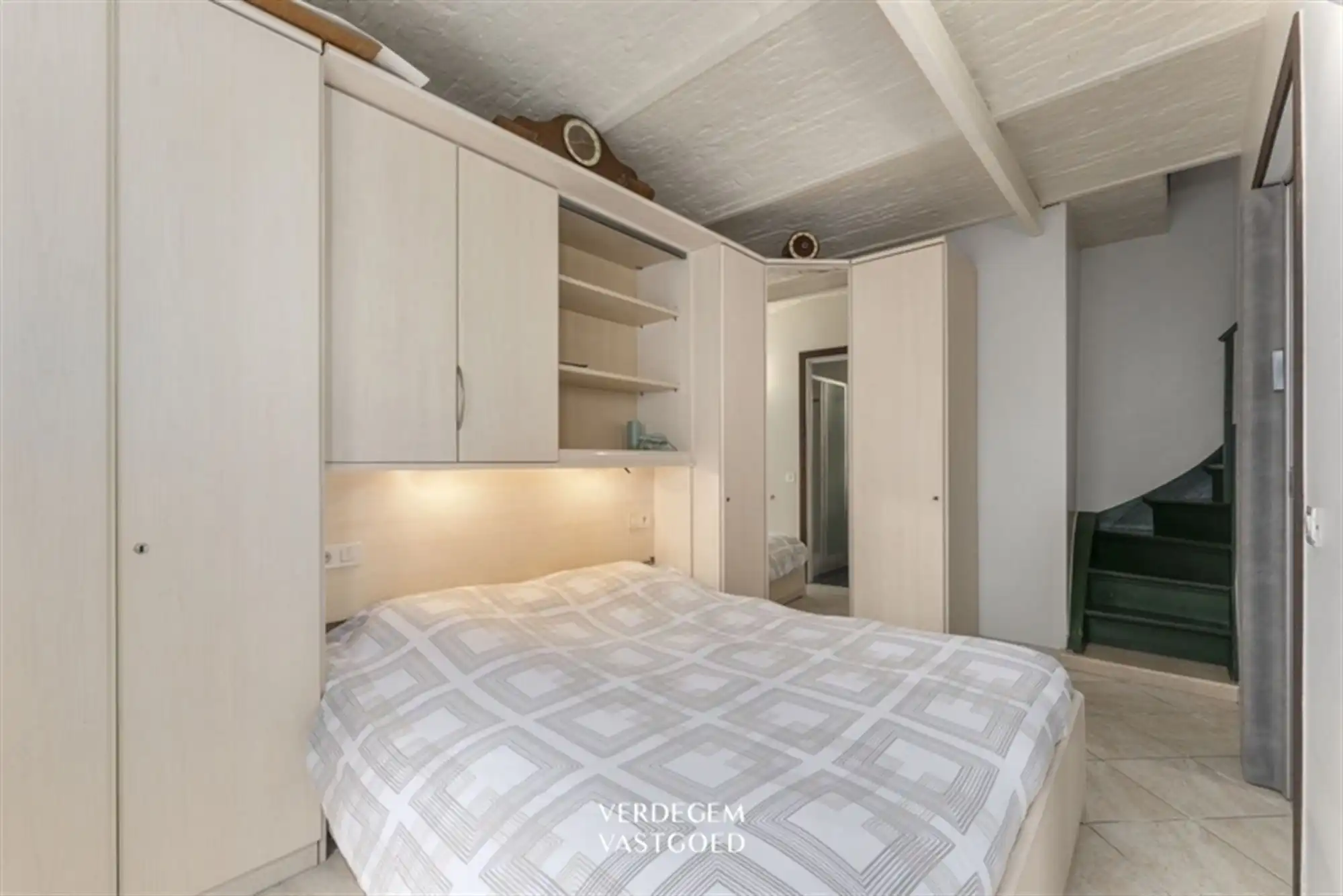 Iconisch café in hartje Gent, vrij van brouwer, met woongedeelte en erkend b&b foto 28