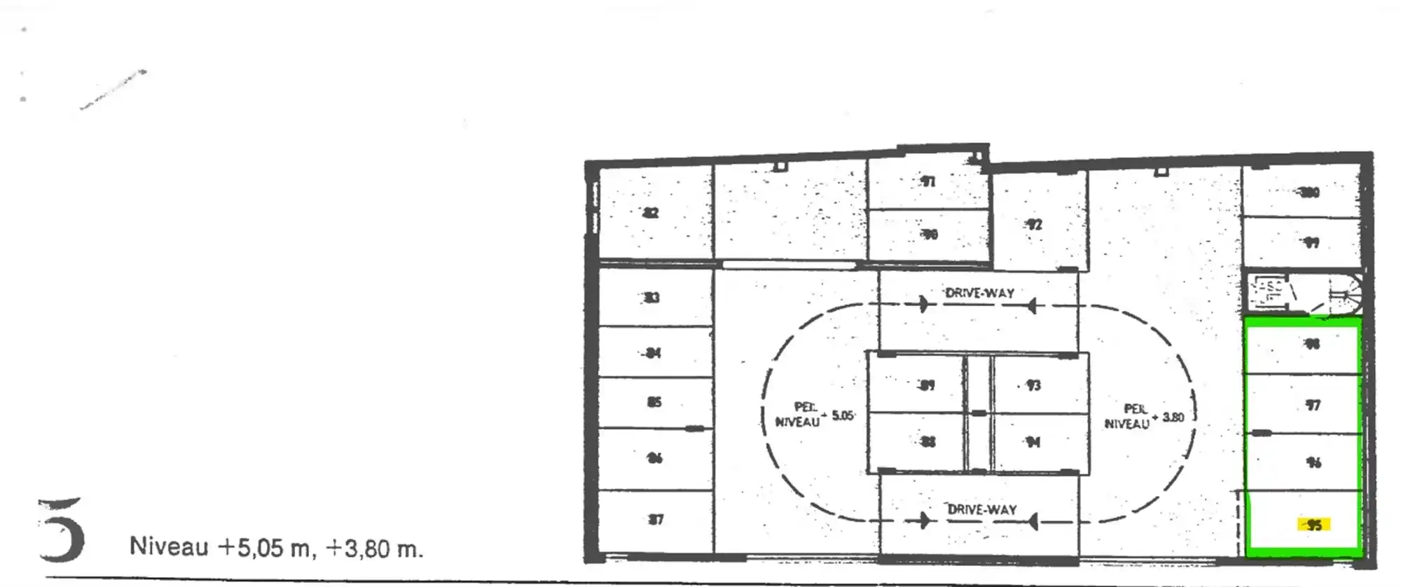 Overdekte autostaanplaats. foto 3