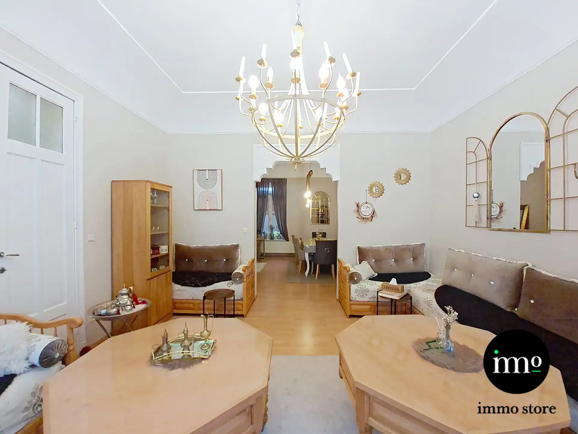 Ruime woning met 4 slpk en veel potentieel foto 5