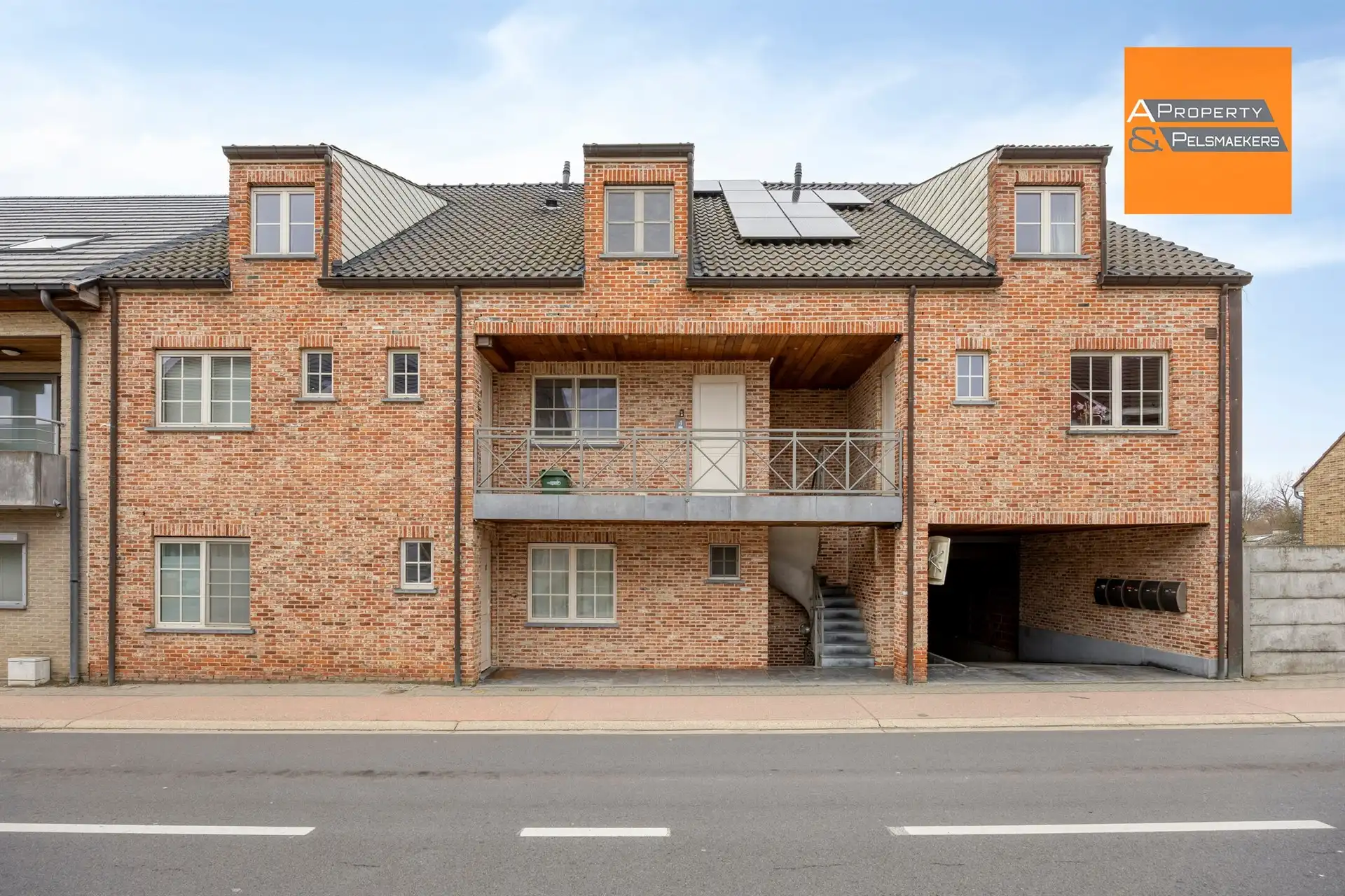 Modern appartement, gunstig gelegen in Bierbeek. foto {{pictureIndex}}