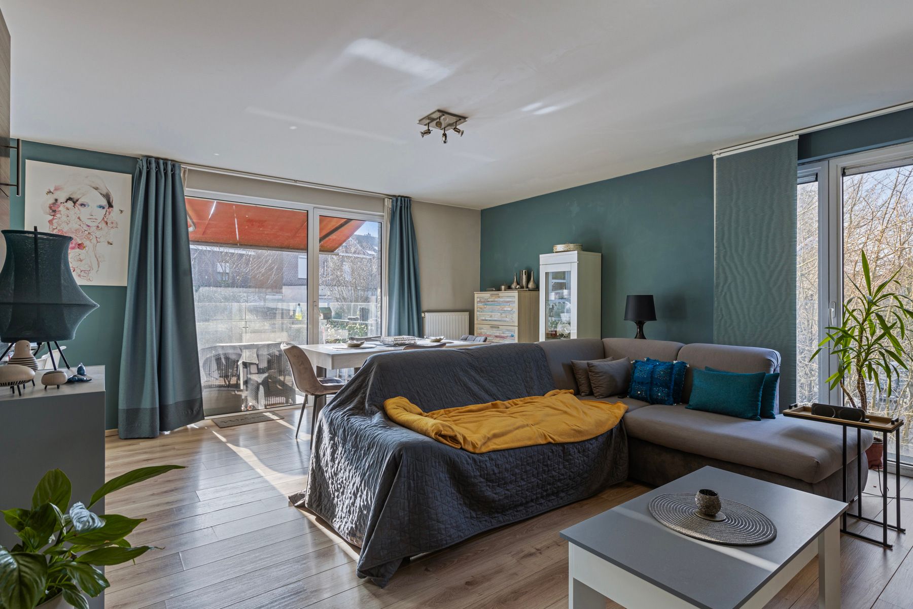 Hoekappartement met 2 slpk & 2 badk in het groen te Ukkel foto 3