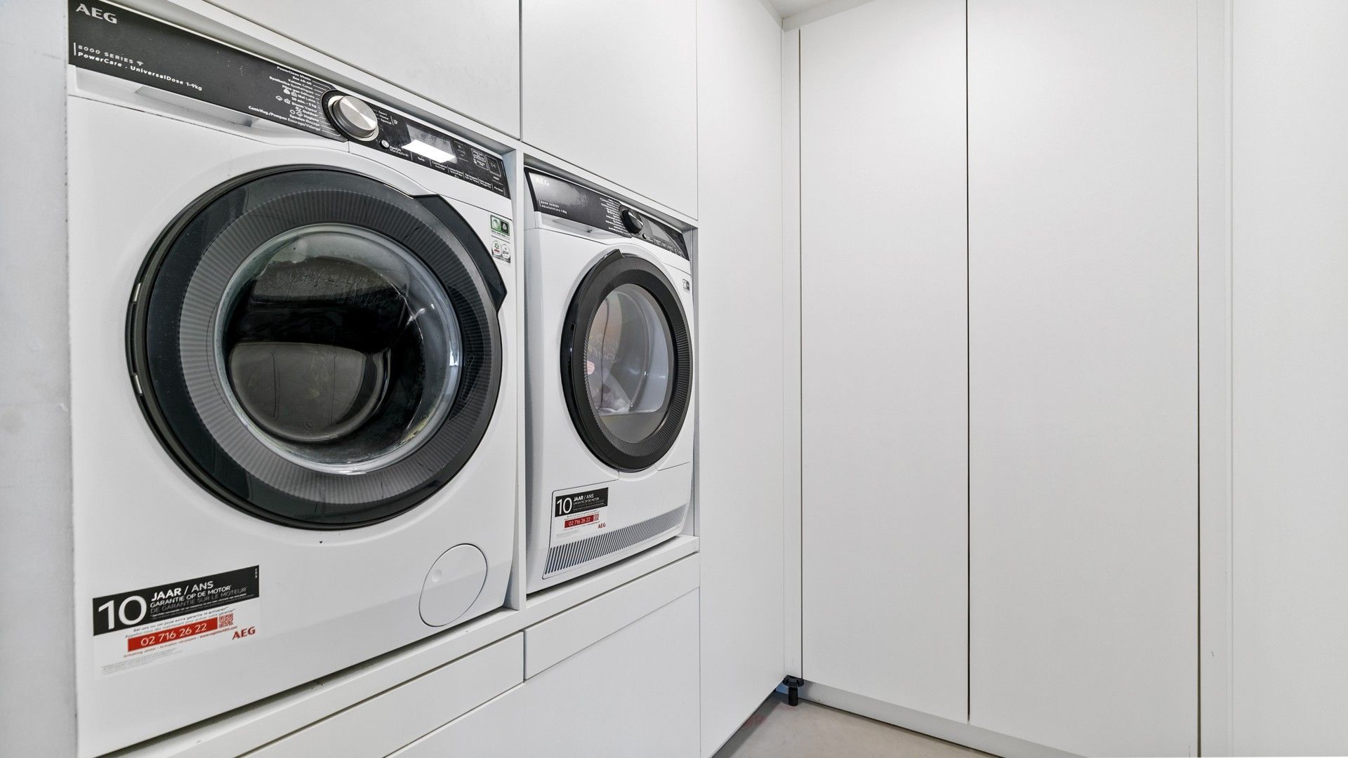 Luxueuze nieuwbouwwoning met handelsruimte/bureel te Genk foto 20
