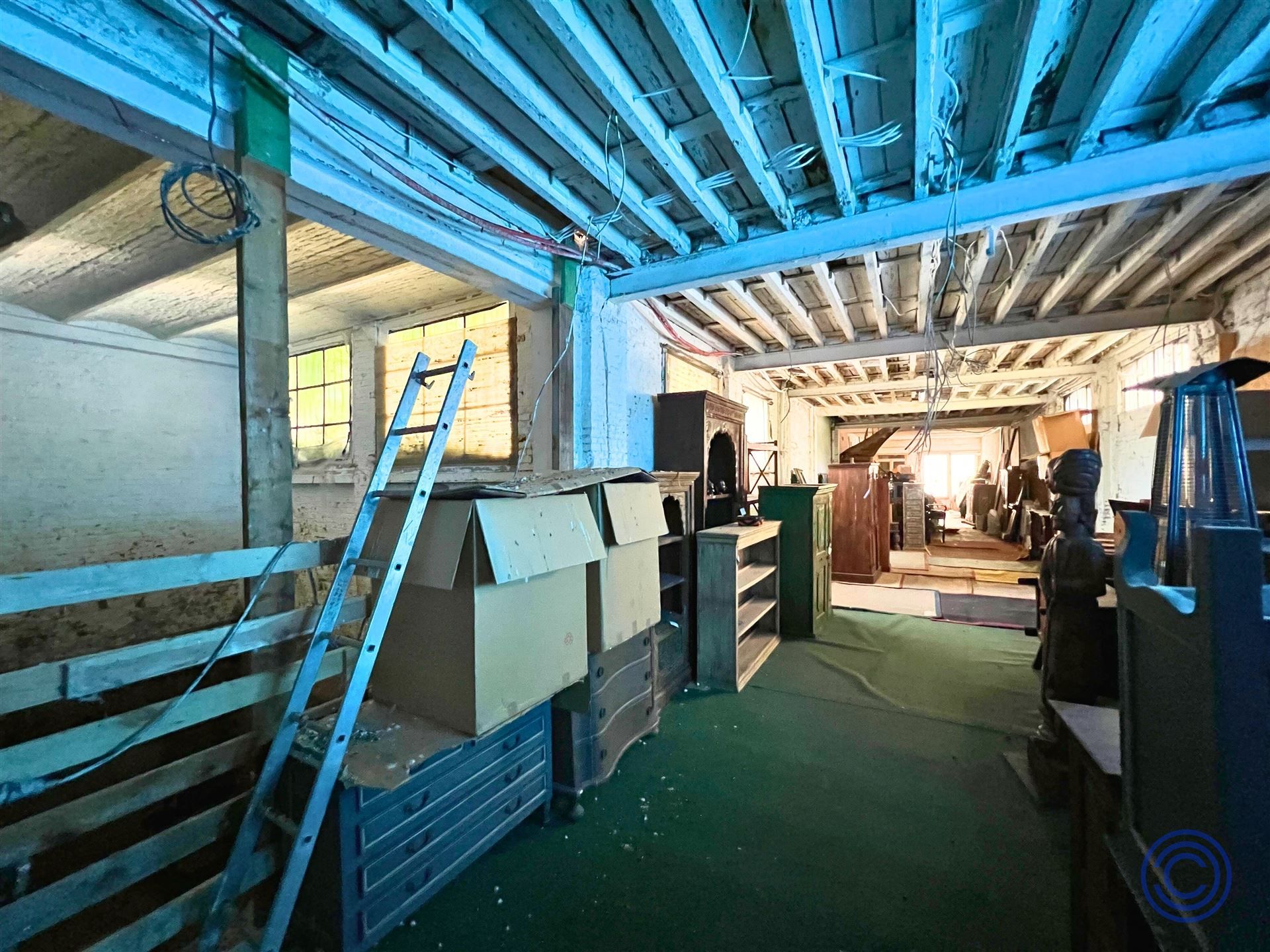 Uniek gebouw met enorm potentieel! foto 10