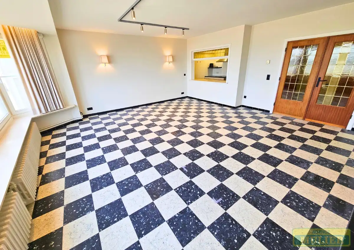 Appartement te huur foto {{pictureIndex}}